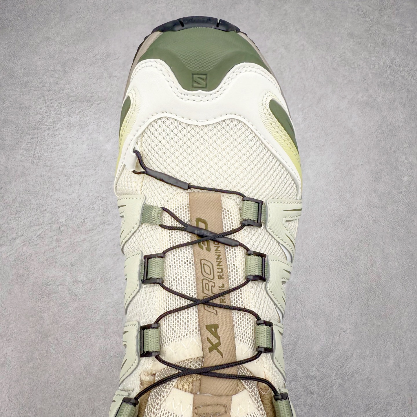 图片[4]-＃HP纯原 SALOMON XA Pro 3D ADV 萨洛蒙潮流越野机能户外功能鞋 虎扑平台特供订单 耗时半年巨作 全套原纸板楦头开发 原厂特供网布配套加持 确保原汁原味 完美呈现版型 原档数据独家私模五层组合大底 男女鞋同步官方开发至46.5 原装Ortholite轻量化鞋垫 中底布带钢印编号 原厂TPU锁扣 进口港宝加持 后跟自然饱满 还原公司包裹性 鞋面采用SENSIFT贴合技术 全方位贴合包裹脚型 鞋跟部鞋底牵引设计 提供强大的抓地性能 更适应野外崎岖不平的道路 其3D ADVANCED CHASSIS底盘 材料轻量大化 钉齿设计更具稳定性 防护性 鞋底易磨损区运用CONTAGRIP高耐磨材料 应对城市硬质路面长距离跑考验 尺码：36 36.5 37.5 38 38.5 39 40 40.5 41 42 42.5 43 44 44.5 45 46 46.5-选品中心