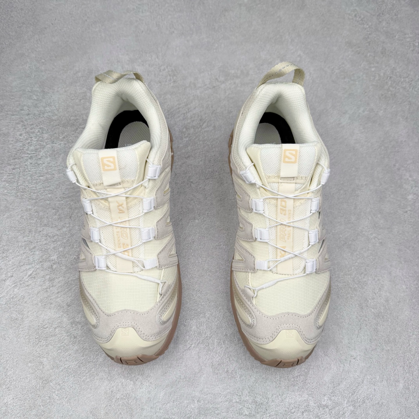 图片[2]-＃HP纯原 SALOMON XA Pro 3D ADV 萨洛蒙潮流越野机能户外功能鞋 虎扑平台特供订单 耗时半年巨作 全套原纸板楦头开发 原厂特供网布配套加持 确保原汁原味 完美呈现版型 原档数据独家私模五层组合大底 男女鞋同步官方开发至46.5 原装Ortholite轻量化鞋垫 中底布带钢印编号 原厂TPU锁扣 进口港宝加持 后跟自然饱满 还原公司包裹性 鞋面采用SENSIFT贴合技术 全方位贴合包裹脚型 鞋跟部鞋底牵引设计 提供强大的抓地性能 更适应野外崎岖不平的道路 其3D ADVANCED CHASSIS底盘 材料轻量大化 钉齿设计更具稳定性 防护性 鞋底易磨损区运用CONTAGRIP高耐磨材料 应对城市硬质路面长距离跑考验 尺码：36 36.5 37.5 38 38.5 39 40 40.5 41 42 42.5 43 44 44.5 45 46 46.5-选品中心