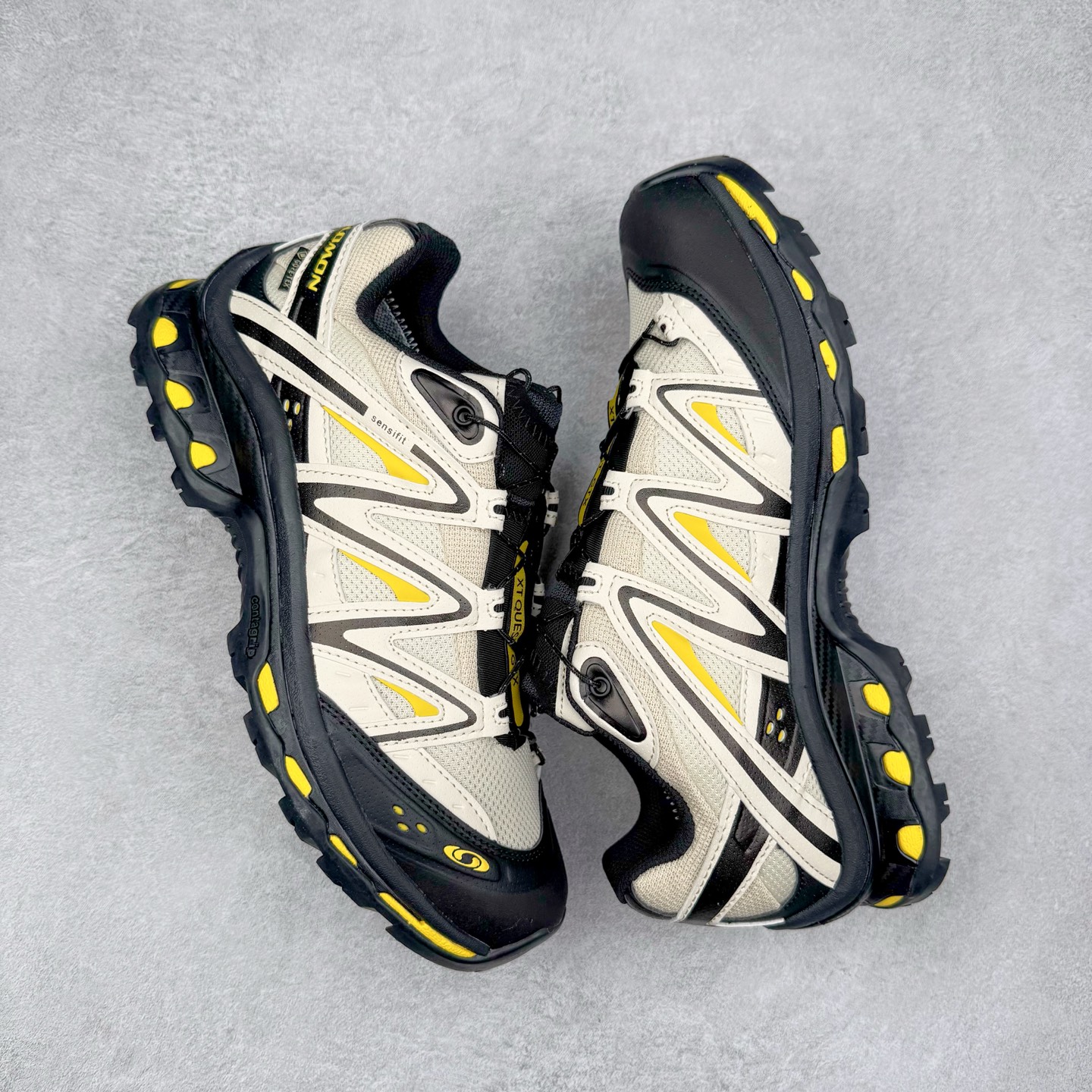 图片[3]-＃福利特价️ Salomon XT-QUEST ADV 萨洛蒙潮流越野机能户外功能鞋 纯原外贸平台特供订单 耗时半年巨作 全套原纸板楦头开发 原厂特供网布配套加持 确保原汁原味 完美呈现版型 原档数据独家私模五层组合大底 男女鞋同步官方开发至46.5 原装Ortholite轻量化鞋垫 中底布带钢印编号 原厂TPU锁扣 进口港宝加持 后跟自然饱满 还原公司包裹性 基于 SALOMON 初代 XT 鞋身造型并搭载 4D ADVANCED CHASSIS™ 大底打造而成 为这款 XT-QUEST 带来了多项足部控制与保护等功能性 如在运动过程中控制左右晃动的过程而提高稳定性、改善长途越野过程中足中到足尖的过渡、提高感知岩石的精确度以抵抗尖锐物体对脚底的伤害以及采用动态缓冲来增强穿着舒适感 从而减轻疲劳感 使 XT-QUEST 成为一双舒适且安全的户外之履 尺码：36 36.5 37.5 38 38.5 39 40 40.5 41 42 42.5 43 44 44.5 45-选品中心