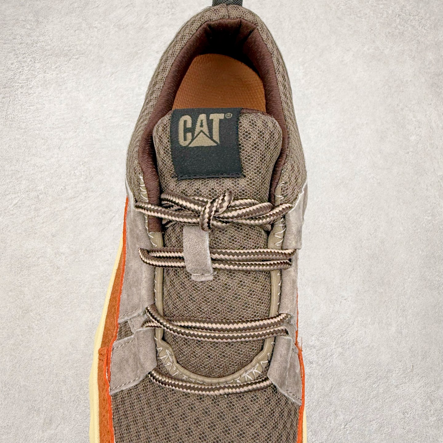 图片[5]-ECCO爱步老爹鞋男士夏季新款 飞织网面百搭潮流户外运动鞋 健步BIOM系列新款 全新的轻量发泡底材与直接注塑橡胶大底相结合 柔软舒适，轻量回弹，脚感更轻盈 鞋面采用GORE-TEX飞织网面与牛皮相结合 给你贴心透气呵护 自然律动科技 符合人体工学鞋楦 贴近足部天然形态 橡胶大底，抓地力强，具有良好的耐磨性 轻盈自如 适跑畅练 尺码：38 39 40 41 42 43 44 （皮鞋码）-选品中心