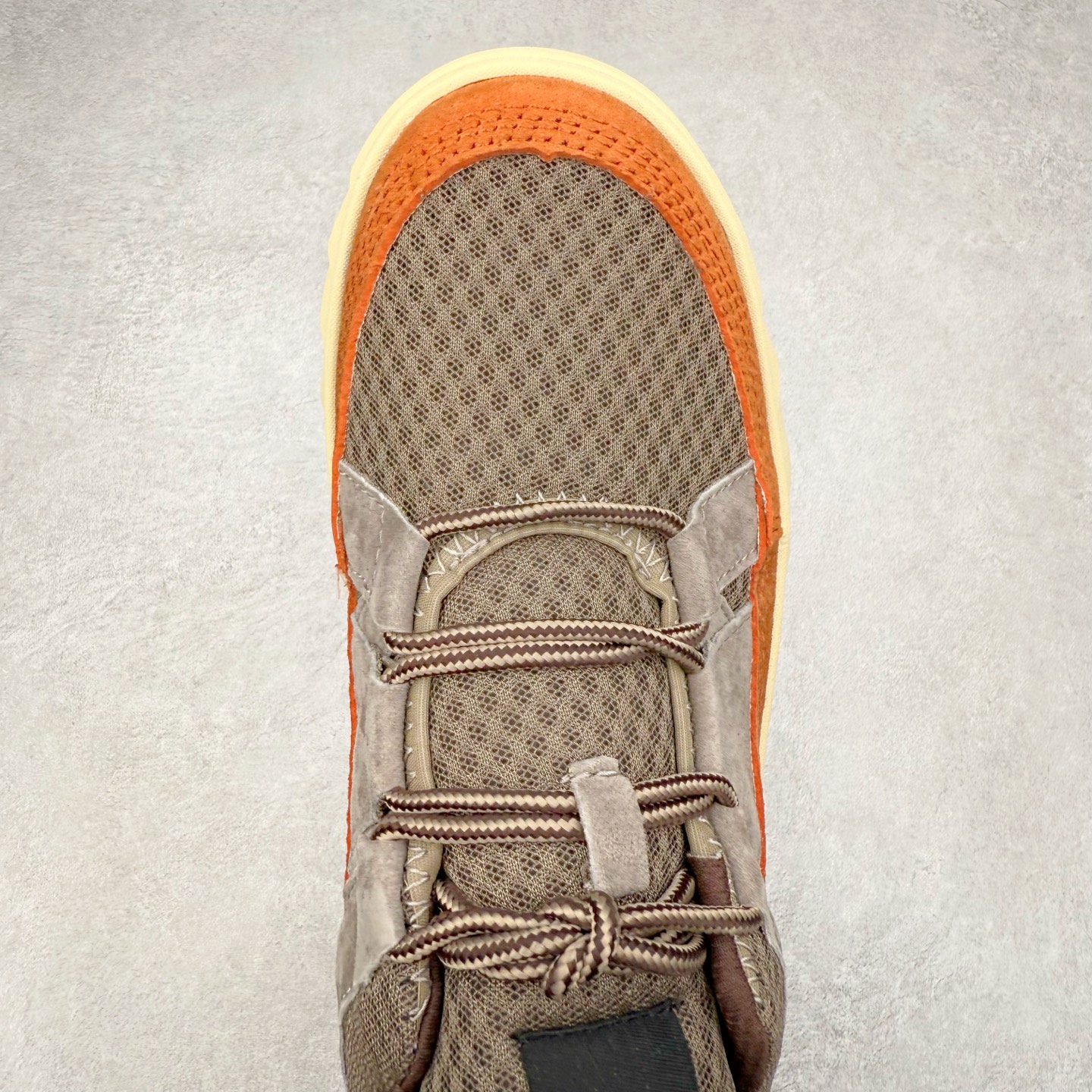 图片[4]-ECCO爱步老爹鞋男士夏季新款 飞织网面百搭潮流户外运动鞋 健步BIOM系列新款 全新的轻量发泡底材与直接注塑橡胶大底相结合 柔软舒适，轻量回弹，脚感更轻盈 鞋面采用GORE-TEX飞织网面与牛皮相结合 给你贴心透气呵护 自然律动科技 符合人体工学鞋楦 贴近足部天然形态 橡胶大底，抓地力强，具有良好的耐磨性 轻盈自如 适跑畅练 尺码：38 39 40 41 42 43 44 （皮鞋码）-选品中心