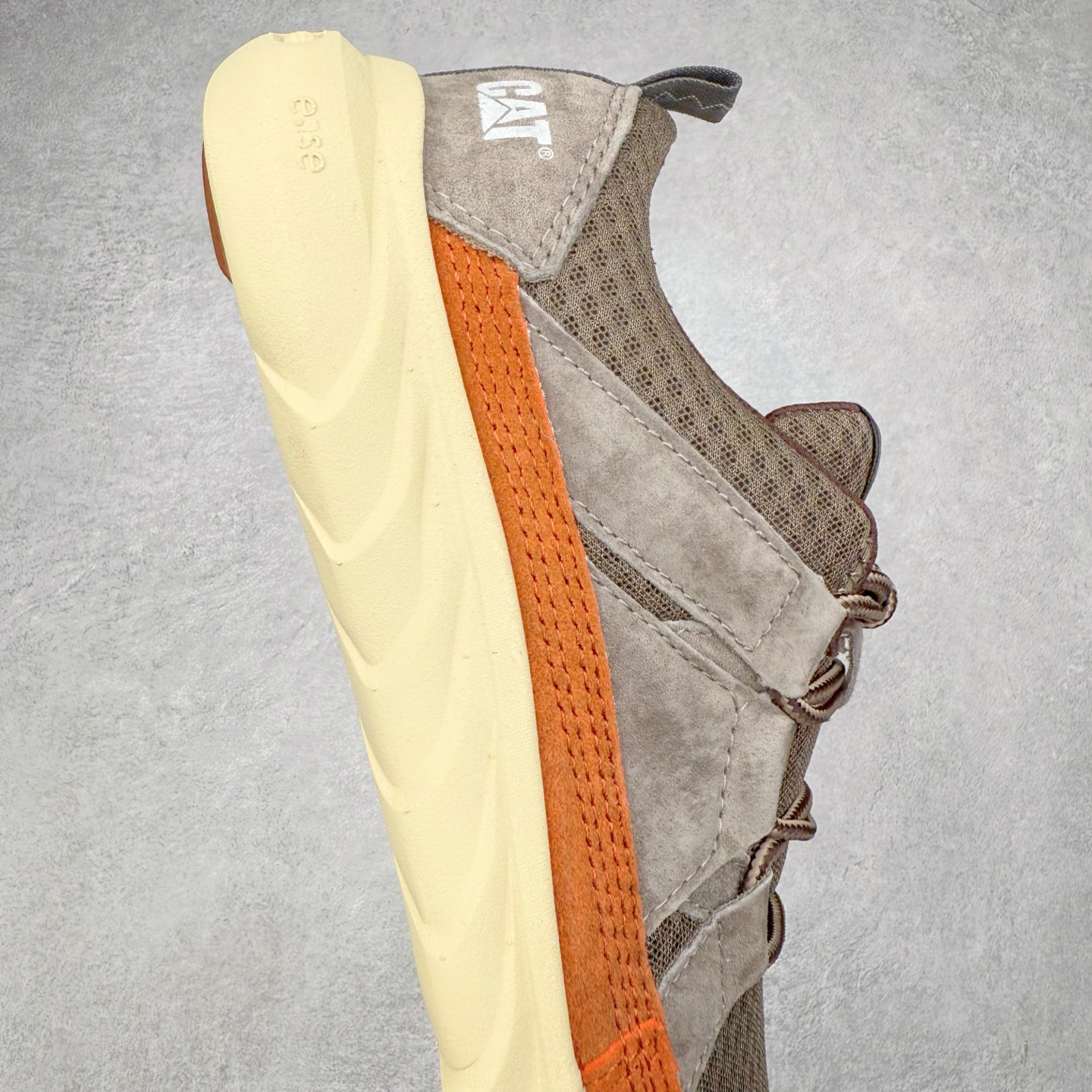 图片[6]-ECCO爱步老爹鞋男士夏季新款 飞织网面百搭潮流户外运动鞋 健步BIOM系列新款 全新的轻量发泡底材与直接注塑橡胶大底相结合 柔软舒适，轻量回弹，脚感更轻盈 鞋面采用GORE-TEX飞织网面与牛皮相结合 给你贴心透气呵护 自然律动科技 符合人体工学鞋楦 贴近足部天然形态 橡胶大底，抓地力强，具有良好的耐磨性 轻盈自如 适跑畅练 尺码：38 39 40 41 42 43 44 （皮鞋码）-选品中心