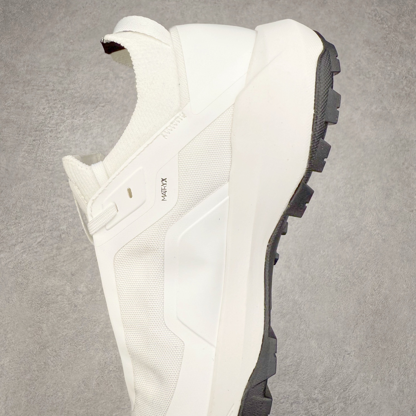 图片[7]-＃HP Arcteryx Vertex Alpine GTX 始祖鸟舒适百搭耐磨防水支撑轻便低帮登山鞋 Arcteryx中文名始祖鸟 加拿大户外服饰品牌 1989年创立于加拿大温哥华 始祖鸟来自加拿大海岸山脉 植根高山的专业户外品牌 始终秉承对精湛设计和工艺孜孜以求的准则 从1989年创立至今 Arcteryx始终不断在产品设计与做工上不惜工本 以满足始祖鸟的标准 品质、设计以及精简的理念造就了其良好的性能 并能满足严苛环境下的使用需求 尺码：36 37 38 39 40 41 42 43 44 45-选品中心