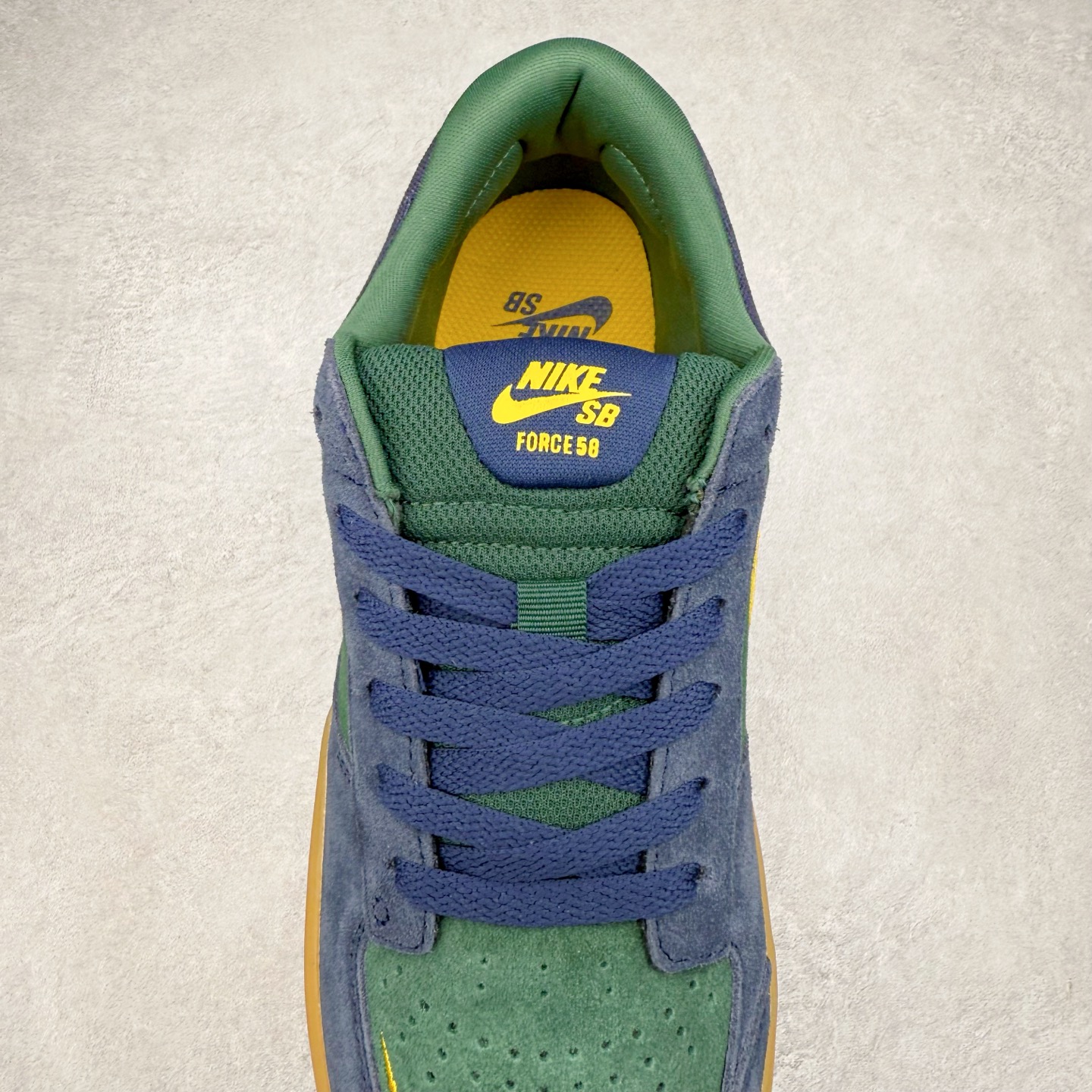 图片[5]-NK SB Force 58 空军58系列低帮休闲运动滑板板鞋 DV5477-402 鞋面由帆布和麂皮拼接 层次感丰富 搭配硫化外底 耐磨耐穿 鞋舌及中底后跟处饰有SB Logo 表明鞋款身份 采用包边设计 经久耐穿 硫化结构则有效提升灵活性 穿上这款全新推出的创意力作 助你耀动街头 尺码：36 36.5 37.5 38 38.5 39 40 40.5 41 42 42.5 43 44 45-选品中心
