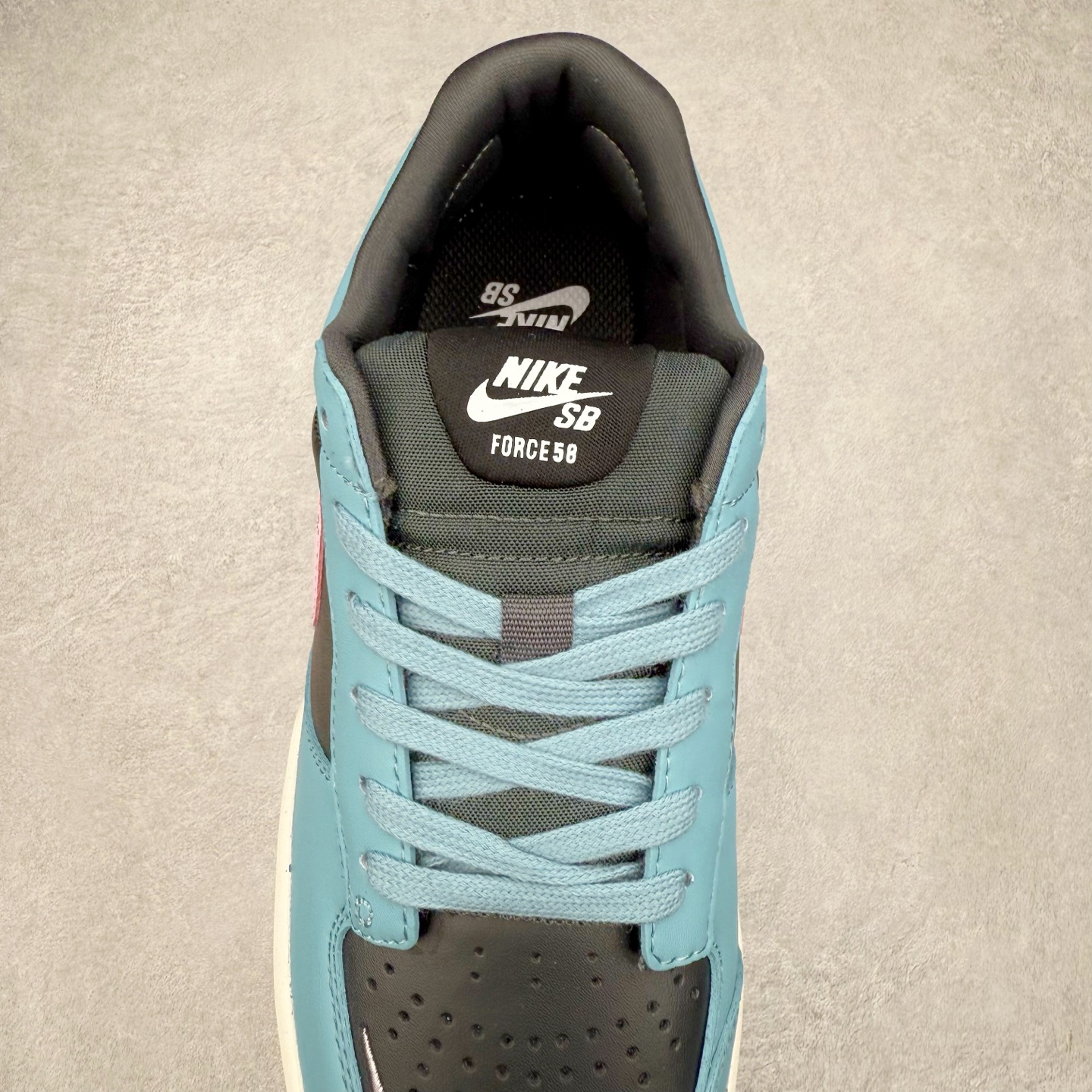 图片[5]-NK SB Force 58 空军58系列低帮休闲运动滑板板鞋 DV5476-400 鞋面由帆布和麂皮拼接 层次感丰富 搭配硫化外底 耐磨耐穿 鞋舌及中底后跟处饰有SB Logo 表明鞋款身份 采用包边设计 经久耐穿 硫化结构则有效提升灵活性 穿上这款全新推出的创意力作 助你耀动街头 尺码：36 36.5 37.5 38 38.5 39 40 40.5 41 42 42.5 43 44 45-选品中心