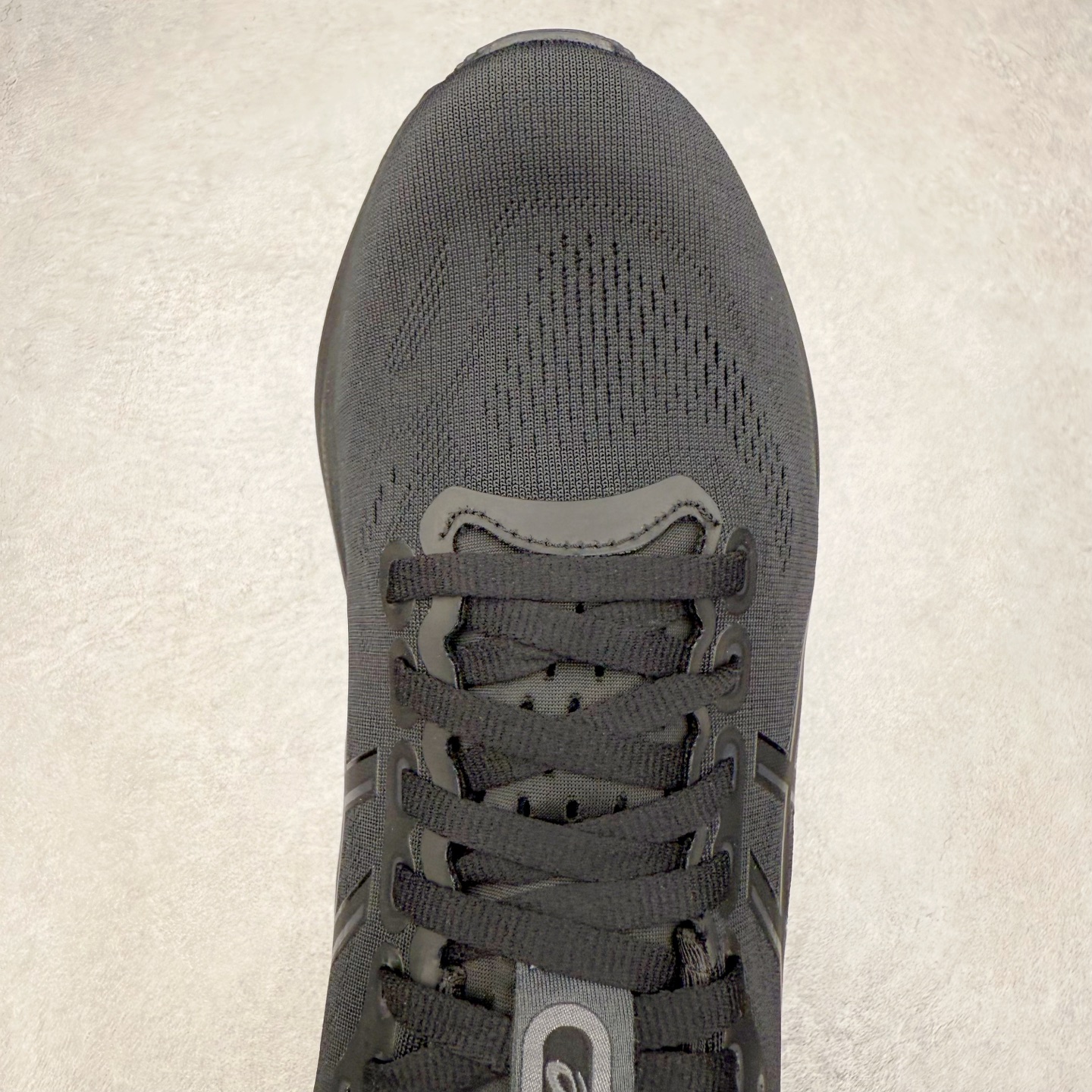 图片[4]-Asics Gel-Kayano 32 亚瑟士卡亚诺32代低帮专业有氧超轻量休闲运动全能慢跑鞋全球知名运动品牌ASICS正式推出新款GEL-KAYANO 32跑鞋，旨在通过全新稳定结构以提升产品可适性，满足跑者的足部稳定需求，让每一位跑者从起跑到结束都能够感受到焕然一新的稳定性与舒适性，从而帮助更多人找到身心平衡，获得自在舒适的健康生活方式。秉持着ASICS亚瑟士的设计哲学，全新一代GEL-KAYANO 32应运而生。为进一步升级产品的稳定性，GEL-KAYANO 采用了全新4D引导系统，通过内侧稳定装置提升可适性，满足足部稳定需求，帮助足弓迅速返回到平衡位置。作为基于生物力学研究打造的全新稳定结构，4D引导系统不仅提升了跑鞋对双脚的支撑性，它还将人体不同的运动状态纳入设计考量，帮助跑者在多种跑动强度下获得充足的稳定性和理想的舒适度。尺码：36 37 37.5 38 39.5 40 40.5 41.5 42 42.5 43.5 44 44.5 45-选品中心