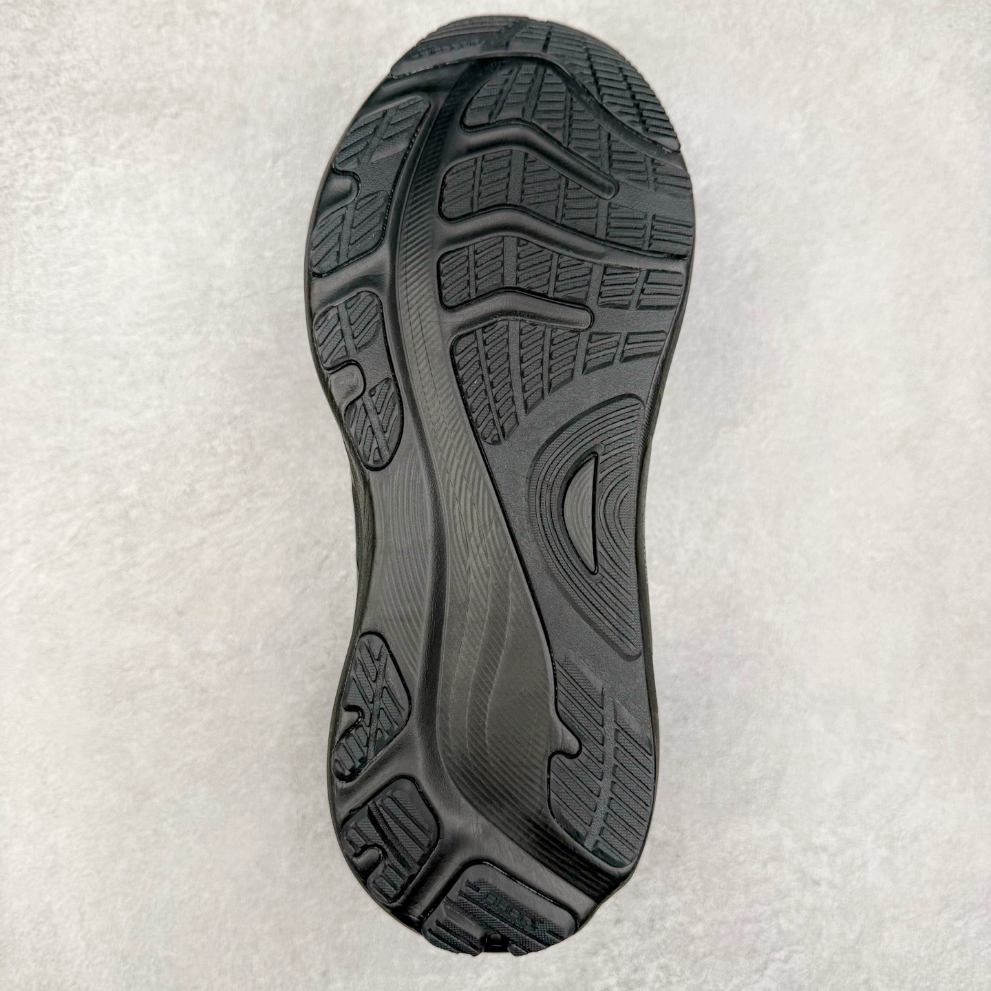 图片[9]-Asics Gel-Kayano 32 亚瑟士卡亚诺32代低帮专业有氧超轻量休闲运动全能慢跑鞋全球知名运动品牌ASICS正式推出新款GEL-KAYANO 32跑鞋，旨在通过全新稳定结构以提升产品可适性，满足跑者的足部稳定需求，让每一位跑者从起跑到结束都能够感受到焕然一新的稳定性与舒适性，从而帮助更多人找到身心平衡，获得自在舒适的健康生活方式。秉持着ASICS亚瑟士的设计哲学，全新一代GEL-KAYANO 32应运而生。为进一步升级产品的稳定性，GEL-KAYANO 采用了全新4D引导系统，通过内侧稳定装置提升可适性，满足足部稳定需求，帮助足弓迅速返回到平衡位置。作为基于生物力学研究打造的全新稳定结构，4D引导系统不仅提升了跑鞋对双脚的支撑性，它还将人体不同的运动状态纳入设计考量，帮助跑者在多种跑动强度下获得充足的稳定性和理想的舒适度。尺码：36 37 37.5 38 39.5 40 40.5 41.5 42 42.5 43.5 44 44.5 45-选品中心