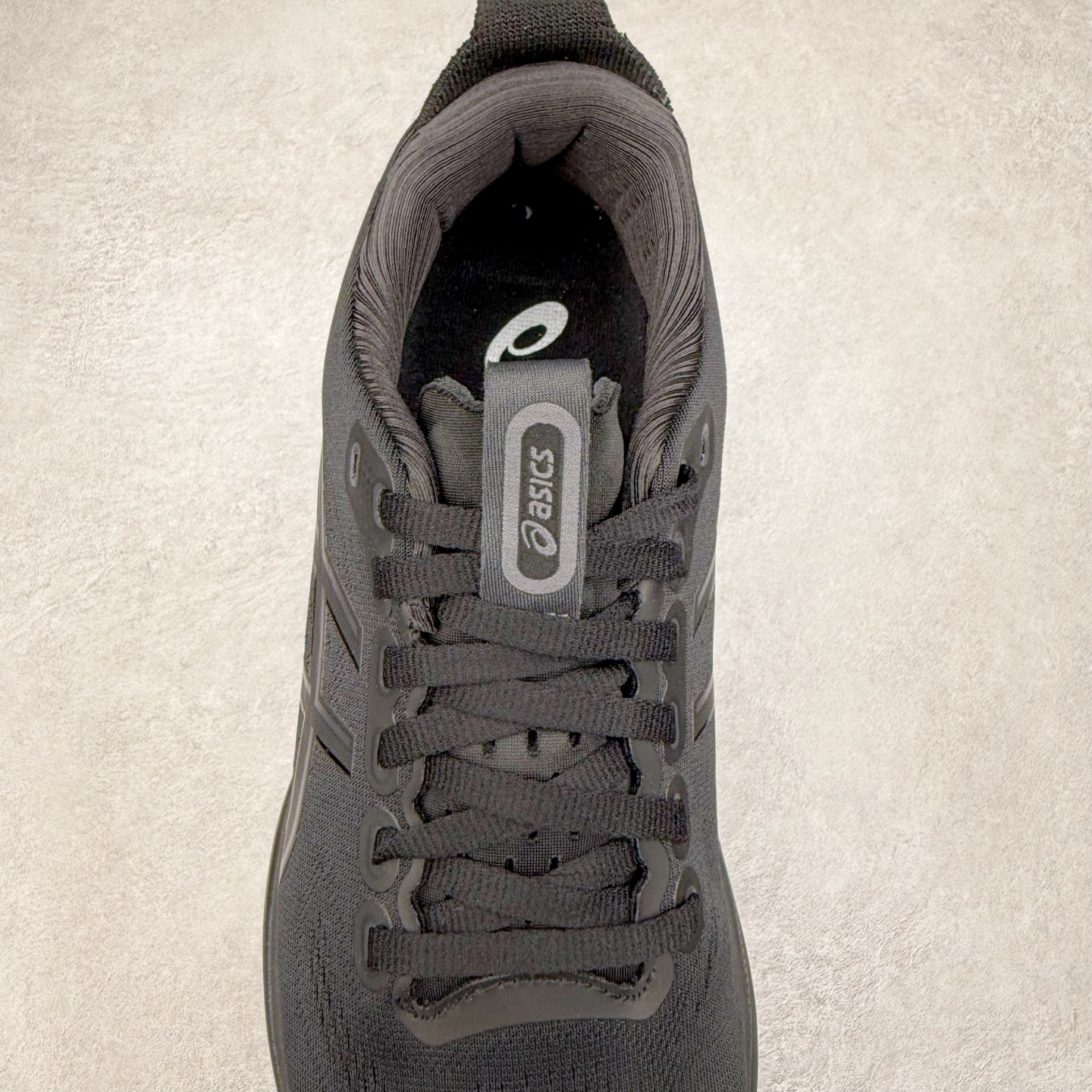 图片[5]-Asics Gel-Kayano 32 亚瑟士卡亚诺32代低帮专业有氧超轻量休闲运动全能慢跑鞋全球知名运动品牌ASICS正式推出新款GEL-KAYANO 32跑鞋，旨在通过全新稳定结构以提升产品可适性，满足跑者的足部稳定需求，让每一位跑者从起跑到结束都能够感受到焕然一新的稳定性与舒适性，从而帮助更多人找到身心平衡，获得自在舒适的健康生活方式。秉持着ASICS亚瑟士的设计哲学，全新一代GEL-KAYANO 32应运而生。为进一步升级产品的稳定性，GEL-KAYANO 采用了全新4D引导系统，通过内侧稳定装置提升可适性，满足足部稳定需求，帮助足弓迅速返回到平衡位置。作为基于生物力学研究打造的全新稳定结构，4D引导系统不仅提升了跑鞋对双脚的支撑性，它还将人体不同的运动状态纳入设计考量，帮助跑者在多种跑动强度下获得充足的稳定性和理想的舒适度。尺码：36 37 37.5 38 39.5 40 40.5 41.5 42 42.5 43.5 44 44.5 45-选品中心