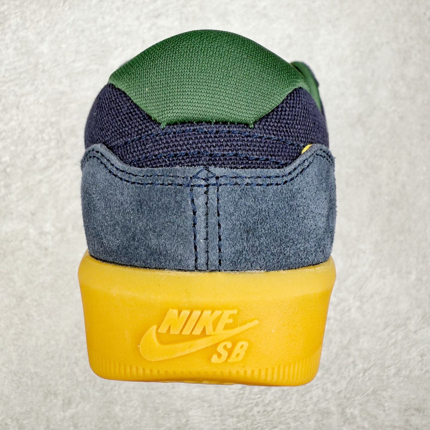 图片[8]-NK SB Force 58 空军58系列低帮休闲运动滑板板鞋 DV5477-402 鞋面由帆布和麂皮拼接 层次感丰富 搭配硫化外底 耐磨耐穿 鞋舌及中底后跟处饰有SB Logo 表明鞋款身份 采用包边设计 经久耐穿 硫化结构则有效提升灵活性 穿上这款全新推出的创意力作 助你耀动街头 尺码：36 36.5 37.5 38 38.5 39 40 40.5 41 42 42.5 43 44 45-选品中心