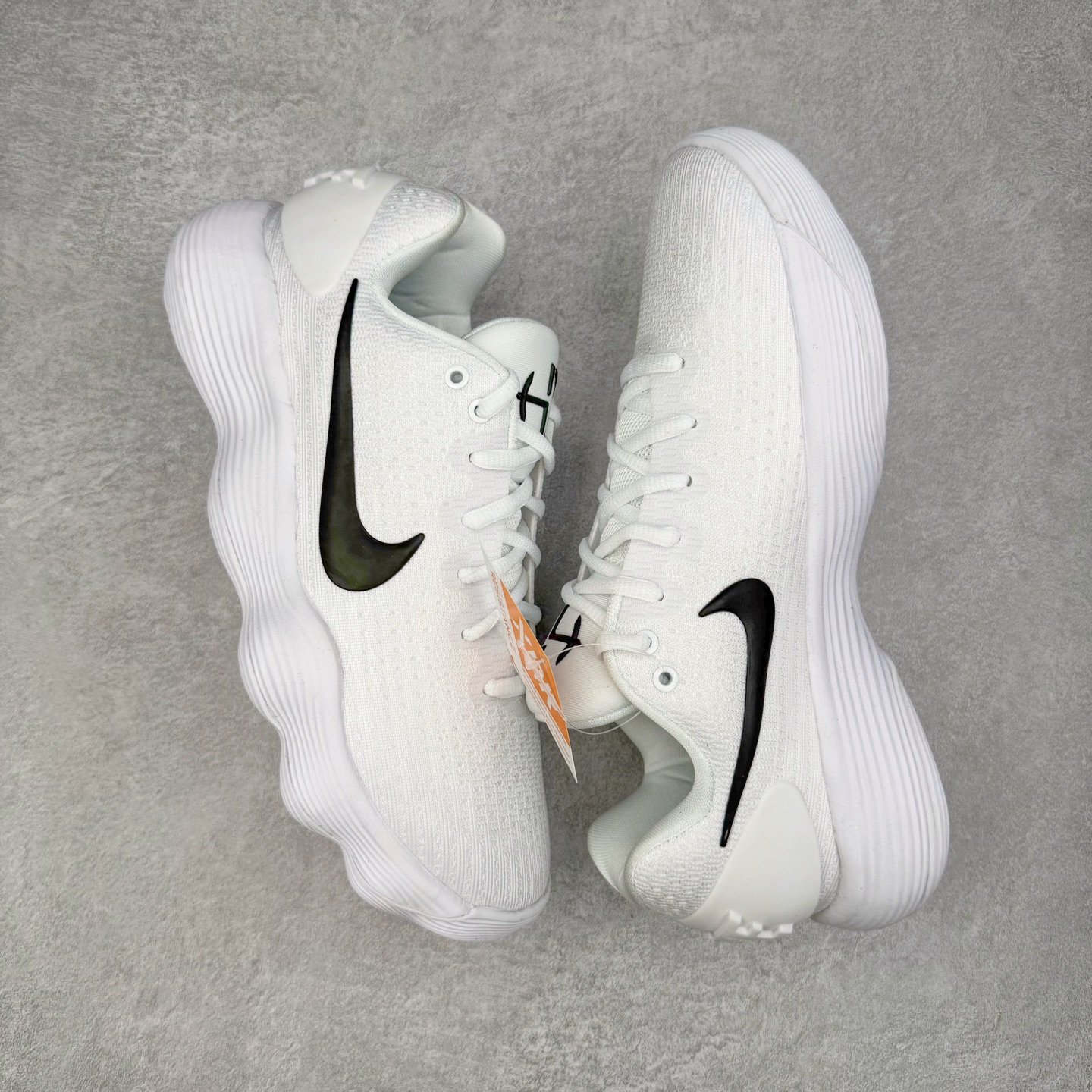 图片[3]-＃K版纯原 NK Hyperdunk HD2017 Low EP 实战篮球鞋 白黑 897637-100 实战神鞋 绝迹单品 圈内高端零售大神实体冲Z唯一指定的渠道版本 目前可过各类鉴定或无法鉴定 能操作的私聊 非PT本地产物 品控细节要求做到极致完美 材料细节质感百分百区别市面任意代号纯原版本 不惧任何对比 市场独一档的产物 实体冲Z标准严格把控 每一处细节分毫不差 原汁原味公司货的味道 尺码：39 40 40.5 41 42 42.5 43 44 44.5 45 46 47.5\\r-选品中心