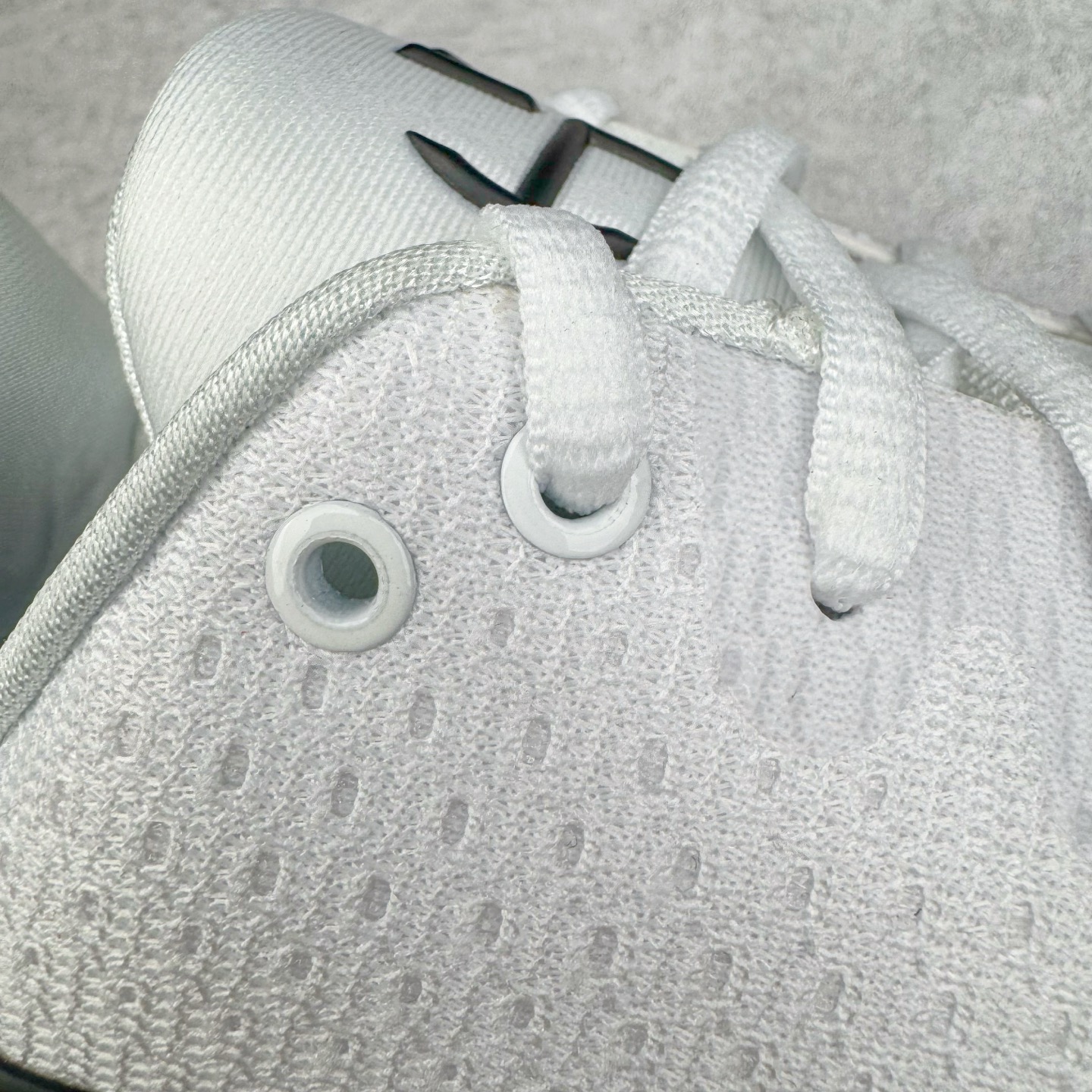 图片[12]-＃K版纯原 NK Hyperdunk HD2017 Low EP 实战篮球鞋 白黑 897637-100 实战神鞋 绝迹单品 圈内高端零售大神实体冲Z唯一指定的渠道版本 目前可过各类鉴定或无法鉴定 能操作的私聊 非PT本地产物 品控细节要求做到极致完美 材料细节质感百分百区别市面任意代号纯原版本 不惧任何对比 市场独一档的产物 实体冲Z标准严格把控 每一处细节分毫不差 原汁原味公司货的味道 尺码：39 40 40.5 41 42 42.5 43 44 44.5 45 46 47.5\\r-选品中心