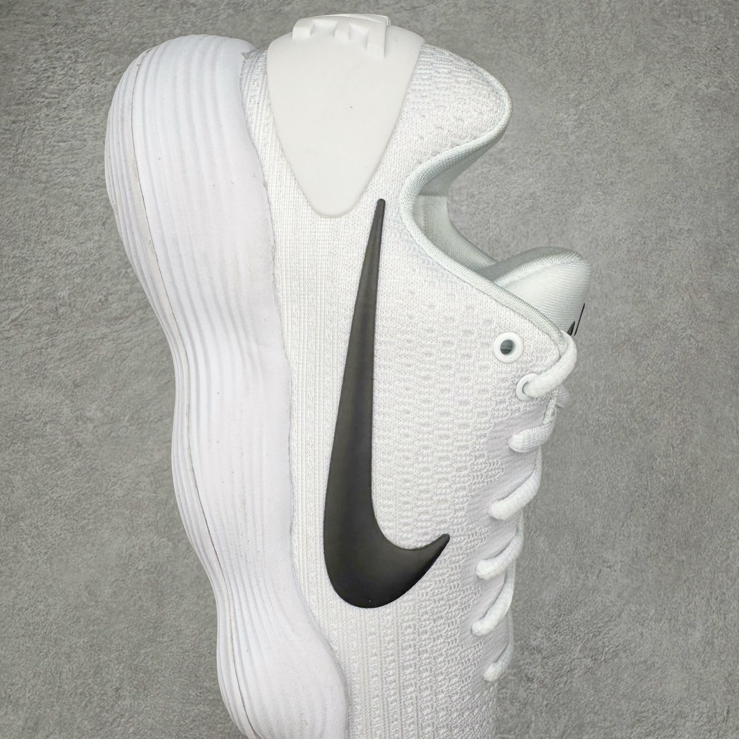 图片[6]-＃K版纯原 NK Hyperdunk HD2017 Low EP 实战篮球鞋 白黑 897637-100 实战神鞋 绝迹单品 圈内高端零售大神实体冲Z唯一指定的渠道版本 目前可过各类鉴定或无法鉴定 能操作的私聊 非PT本地产物 品控细节要求做到极致完美 材料细节质感百分百区别市面任意代号纯原版本 不惧任何对比 市场独一档的产物 实体冲Z标准严格把控 每一处细节分毫不差 原汁原味公司货的味道 尺码：39 40 40.5 41 42 42.5 43 44 44.5 45 46 47.5\\r-选品中心