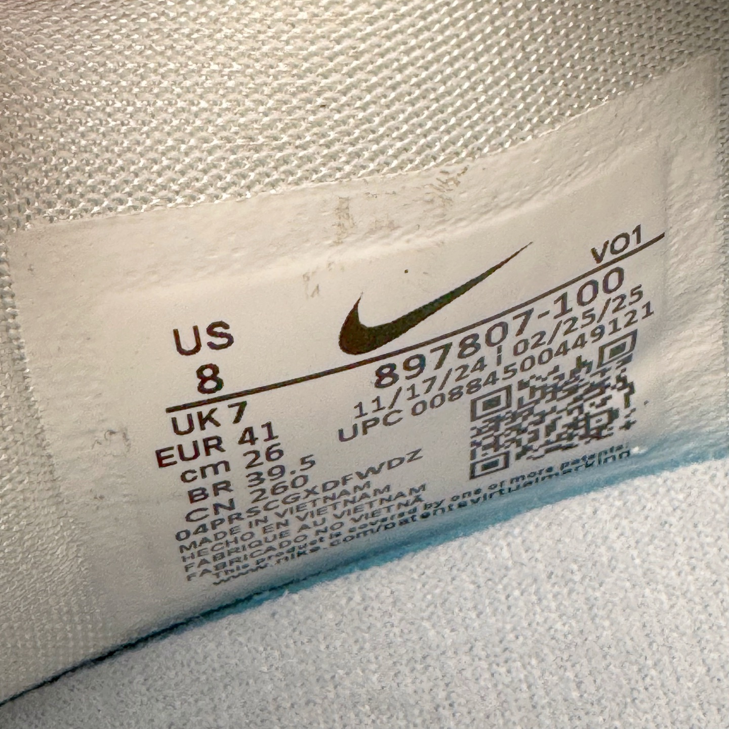 图片[19]-＃K版纯原 NK Hyperdunk HD2017 Low EP 实战篮球鞋 白黑 897637-100 实战神鞋 绝迹单品 圈内高端零售大神实体冲Z唯一指定的渠道版本 目前可过各类鉴定或无法鉴定 能操作的私聊 非PT本地产物 品控细节要求做到极致完美 材料细节质感百分百区别市面任意代号纯原版本 不惧任何对比 市场独一档的产物 实体冲Z标准严格把控 每一处细节分毫不差 原汁原味公司货的味道 尺码：39 40 40.5 41 42 42.5 43 44 44.5 45 46 47.5\\r-选品中心