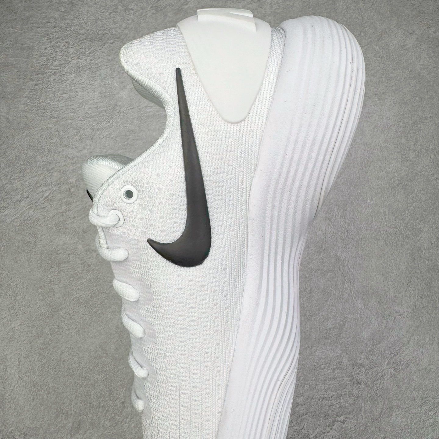 图片[7]-＃K版纯原 NK Hyperdunk HD2017 Low EP 实战篮球鞋 白黑 897637-100 实战神鞋 绝迹单品 圈内高端零售大神实体冲Z唯一指定的渠道版本 目前可过各类鉴定或无法鉴定 能操作的私聊 非PT本地产物 品控细节要求做到极致完美 材料细节质感百分百区别市面任意代号纯原版本 不惧任何对比 市场独一档的产物 实体冲Z标准严格把控 每一处细节分毫不差 原汁原味公司货的味道 尺码：39 40 40.5 41 42 42.5 43 44 44.5 45 46 47.5\\r-选品中心