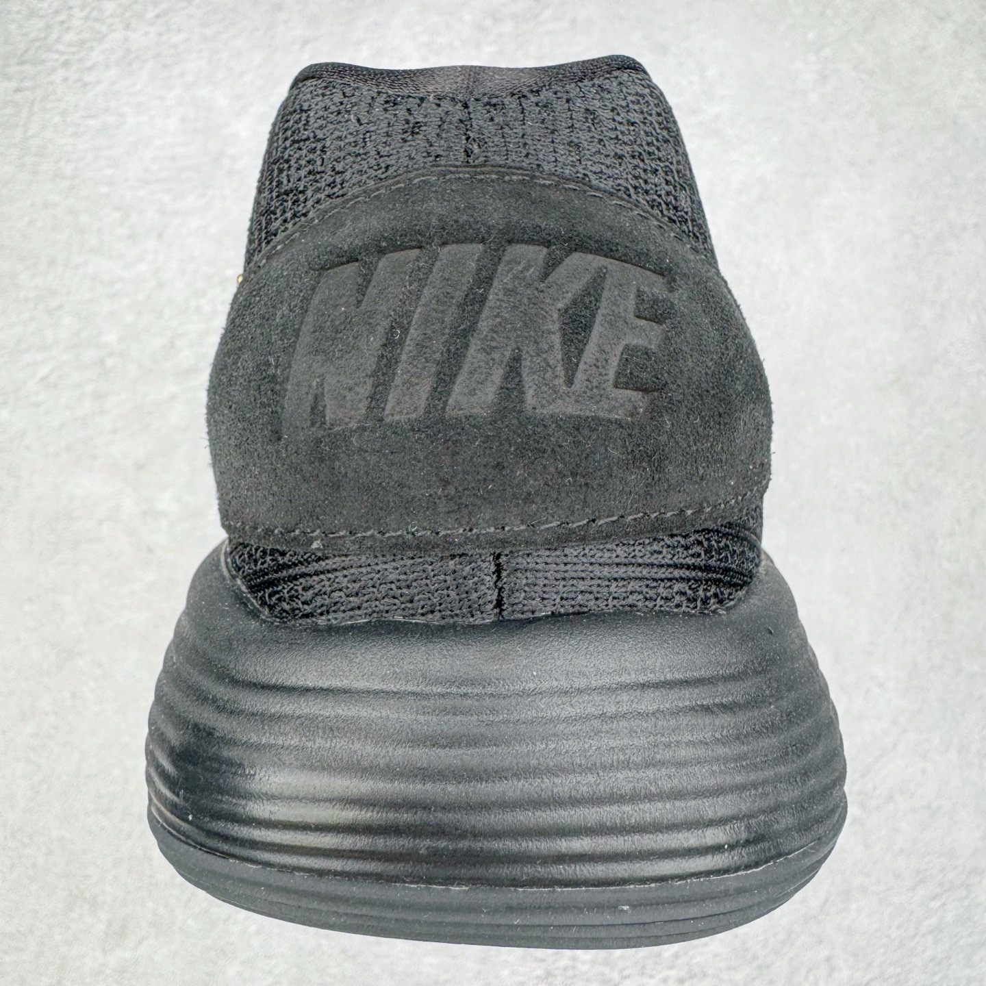 图片[8]-＃K版纯原 NK Hyperdunk HD2017 Low EP 实战篮球鞋 黑金 IH0634-070 实战神鞋 绝迹单品 圈内高端零售大神实体冲Z唯一指定的渠道版本 目前可过各类鉴定或无法鉴定 能操作的私聊 非PT本地产物 品控细节要求做到极致完美 材料细节质感百分百区别市面任意代号纯原版本 不惧任何对比 市场独一档的产物 实体冲Z标准严格把控 每一处细节分毫不差 原汁原味公司货的味道 尺码：39 40 40.5 41 42 42.5 43 44 44.5 45 46 47.5\\r-选品中心