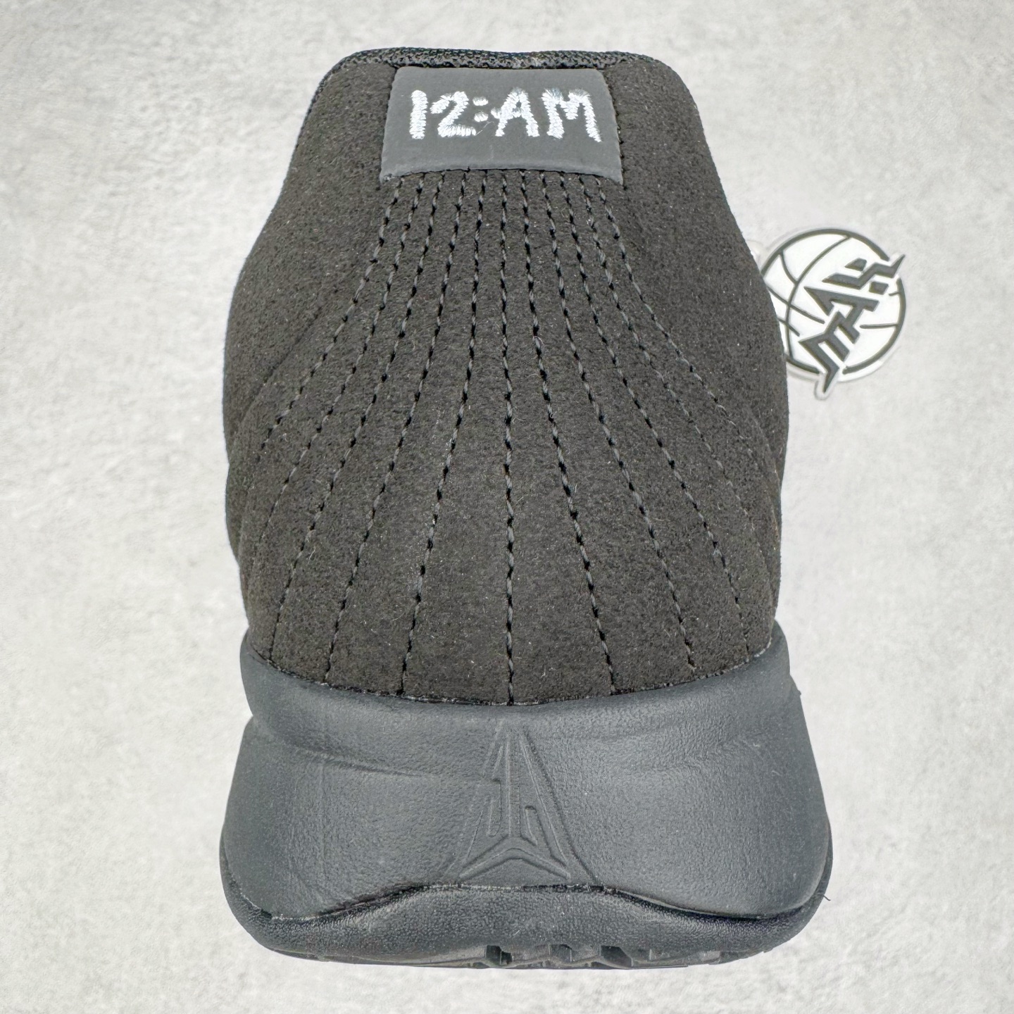 图片[8]-＃灭世/Max Swarovski/施华洛世奇 x NK Ja 2 Scratch EP 莫兰特二代柔软舒适防滑耐磨透气支撑轻便 低帮篮球鞋 联名黑色 IB3860-001 2024『压轴』后卫实战旗舰 圣枪腰王 重磅革新登场🌪 🔝历时5个月！全力打造 科比➕欧文系列 综合体 ！Pt实战体验天花板上限 再度提高🔝 ✅【顶配缓震】独家革新搭载 前掌5mm TURBO气垫 兼具贴地与缓震！（正品仅长方形小气垫）➕后掌大马蹄14mm厚 气垫 提高后掌缓震极限 （正品后掌无气垫） ✅【顶级抗扭】 搭载硬度65HC 发泡中底框架 ➕高强度中足抗扭片 革新升级 赛事级抗扭水平！独此一家 ✅【顶级支撑】鞋身侧向包裹 双层补强层 200斤以上选手 也可驾驭（正品仅一层）对比市场货品偷工减料 不可同日而语！ ✅气垫气压上脚即可感受！后掌鞋垫掀开可见气垫轮廓（谨防窜货） 鞋底止滑配方 无需磨合 原地起飞🛫 NK年度后卫旗舰 独家革新升级 『口碑源自专业 实力来源于专注』 真灭世纯原 切勿被市场仿冒吊牌挂羊头卖狗肉 尺码：39-46 正码正拍-选品中心