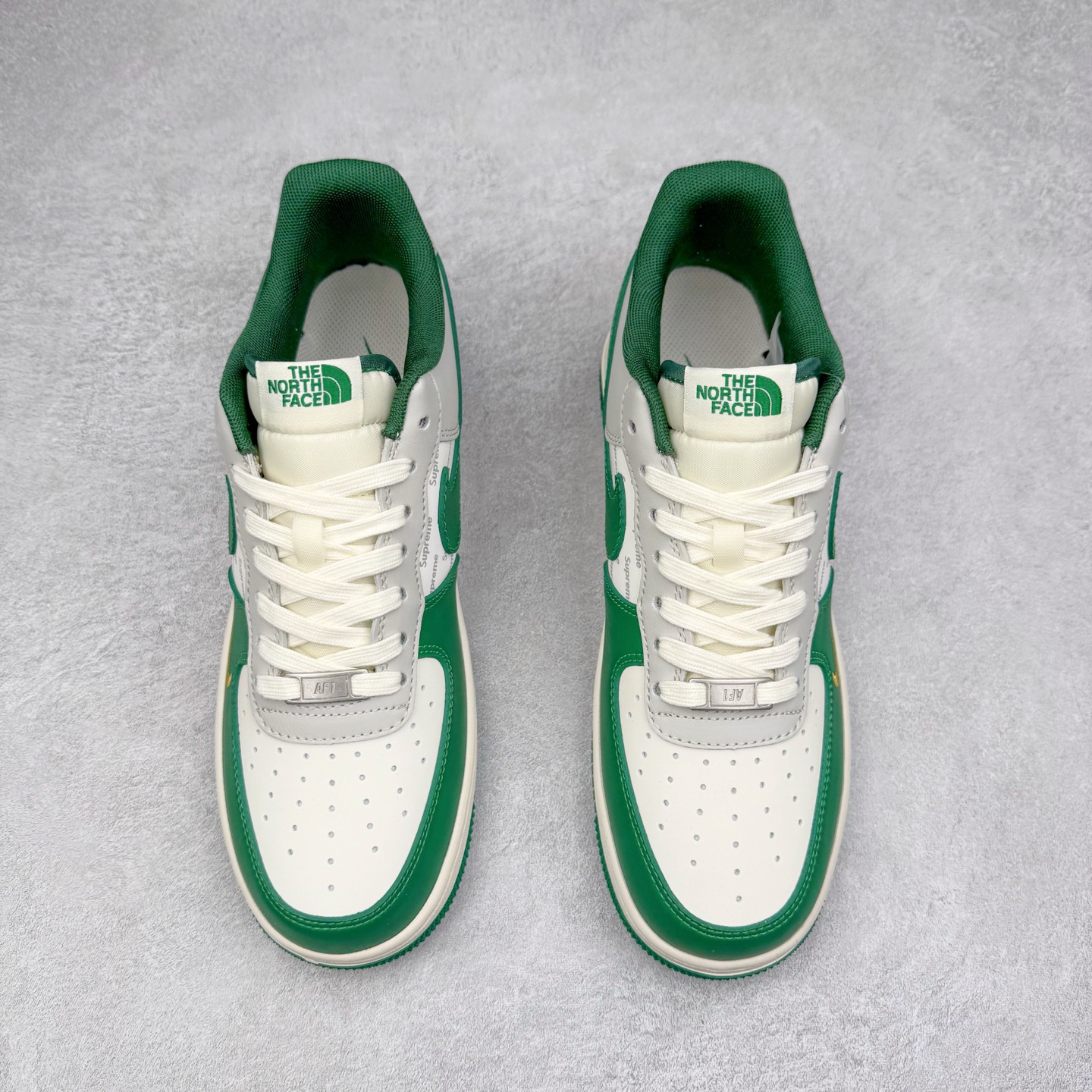 图片[2]-NK Air Force 1´07 Low 空军一号低帮百搭休闲运动板鞋 ZH2598-321 柔软、弹性十足的缓震性能和出色的中底设计 横跨复古与现代的外型结合 造就出风靡全球 三十多年的Force 1 直到今天还深受青睐 实拍调校N版已经零色差零失真 百分百还原实物色彩所见即所得 不存在货不对板色差等低级问题 选购参考实物拍摄 不混卖不参货 只用心做好货严格选品 承诺混一赔十 尺码：36 36.5 37.5 38 38.5 39 40 40.5 41 42 42.5 43 44 44.5 45-选品中心