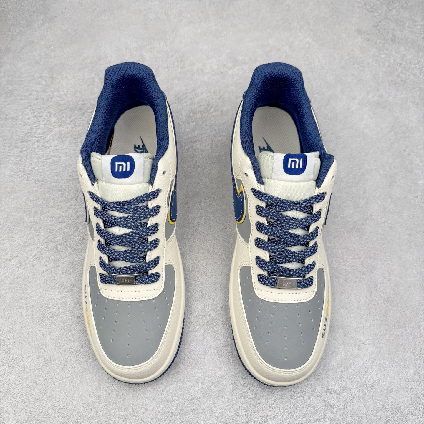 图片[2]-NK Air Force 1´07 Low 空军一号低帮百搭休闲运动板鞋 XX3168-213 柔软、弹性十足的缓震性能和出色的中底设计 横跨复古与现代的外型结合 造就出风靡全球 三十多年的Force 1 直到今天还深受青睐 实拍调校N版已经零色差零失真 百分百还原实物色彩所见即所得 不存在货不对板色差等低级问题 选购参考实物拍摄 不混卖不参货 只用心做好货严格选品 承诺混一赔十 尺码：36 36.5 37.5 38 38.5 39 40 40.5 41 42 42.5 43 44 44.5 45-选品中心