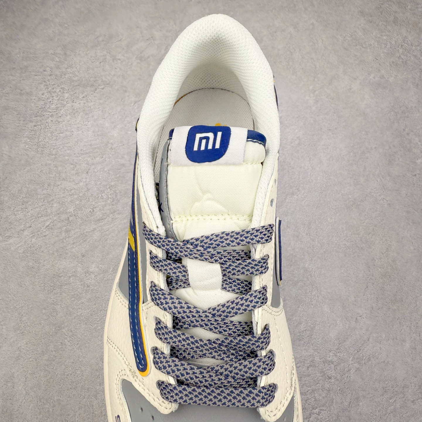 图片[5]-TS x Air Jordan AJ1 Low 倒钩低帮联名定制配色 XX3168-212 原厂内置气垫魔块 A模大底 头层小牛皮 鞋舌AJ原厂专用牛津布+AJ专用反口珍珠布+原厂无杂质高弹内里海棉+特殊封边弹力鞋带 实拍调校N版已经零色差零失真 百分百还原实物色彩所见即所得 不存在货不对板色差等低级问题 选购参考实物拍摄 不混卖不参货 只用心做好货严格选品 承诺混一赔十 尺码：36 36.5 37.5 38 38.5 39 40 40.5 41 42 42.5 43 44 44.5 45-选品中心