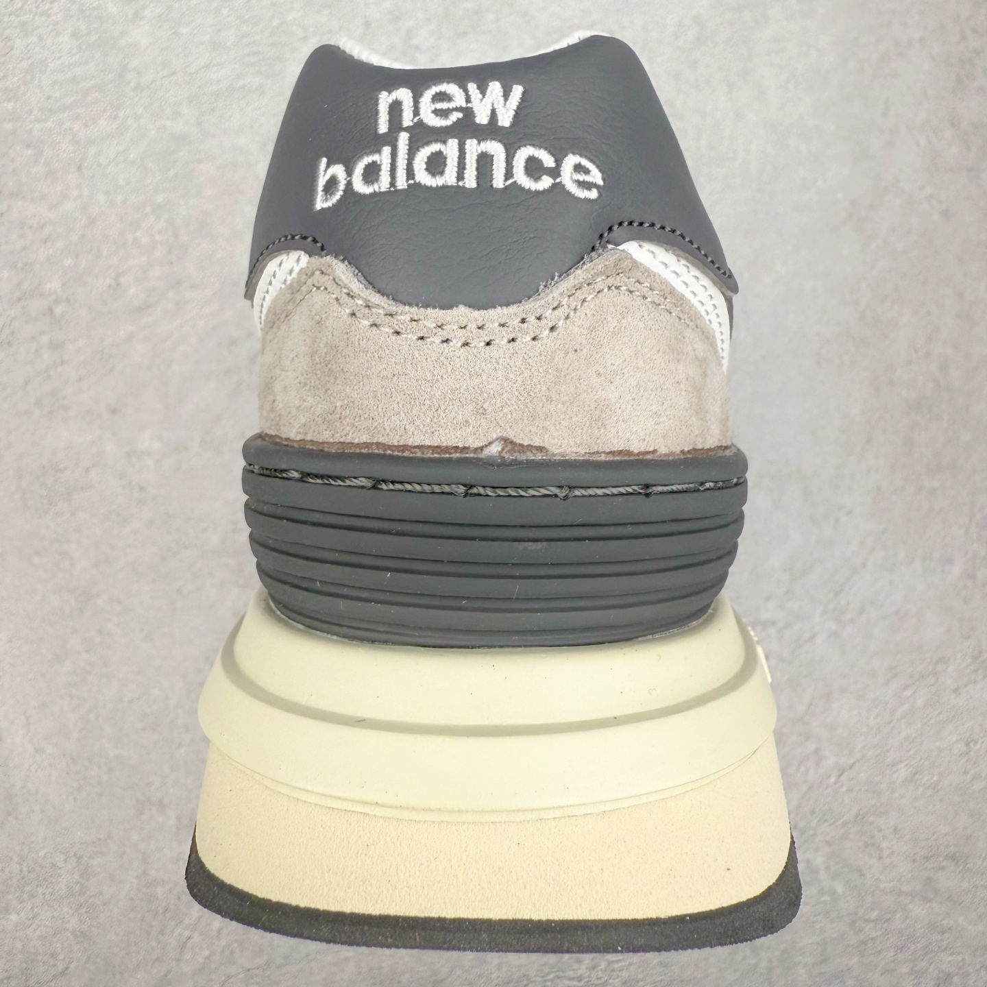 图片[8]-NB新百伦New Balance U574升级版系列低帮复古休闲运动慢跑鞋 新版NB574，妥妥美产既视感有木有。相较传统574，新版鞋跟及鞋面设计自带9系美产既视感！鞋面、内衬质感以及穿着体验更加！鞋型更流畅和饱满,鞋底增添了风格的多样化!底部升级橡胶颗粒大底,更防滑耐磨,上脚后感觉柔软且舒适。尺码：36 36.5 37.5 38 38.5 39.5 40 40.5 41.5 42 42.5 43 44 45-选品中心