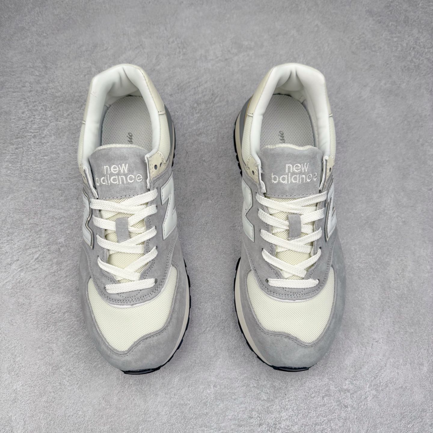 图片[2]-NB新百伦New Balance U574升级版系列低帮复古休闲运动慢跑鞋 新版NB574，妥妥美产既视感有木有。相较传统574，新版鞋跟及鞋面设计自带9系美产既视感！鞋面、内衬质感以及穿着体验更加！鞋型更流畅和饱满,鞋底增添了风格的多样化!底部升级橡胶颗粒大底,更防滑耐磨,上脚后感觉柔软且舒适。尺码：36 36.5 37.5 38 38.5 39.5 40 40.5 41.5 42 42.5 43 44 45-选品中心