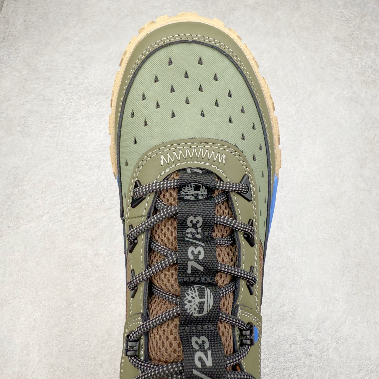 图片[4]-Timberland Greenstride Motion 6 添柏岚防滑耐磨低帮户外功能鞋 简约大方的造型设计，给人以随性休闲的时尚格调，穿着舒适轻便，运动灵活自如，满足日常个性穿搭。Timberland户外品牌最早成立于1918年的美国波士顿，它的成功故事就从第一双防水皮靴Yellow Boots开始。这双具备完全防水机能的靴子瞬间广受好评，他那独创又不失古典的款式，以及大胆使用黄色的崭新风格，吸引了广大消费者的目光。现今仍不改其原有风貌的这双黄靴，就是火遍全球的“大黄靴”。Timberland的高端工艺、实穿耐用等特点让他拥有绝对鞋界地位。尺码：40 41 41.5 42 43 43.5 44 44.5 45 45.5 46-选品中心