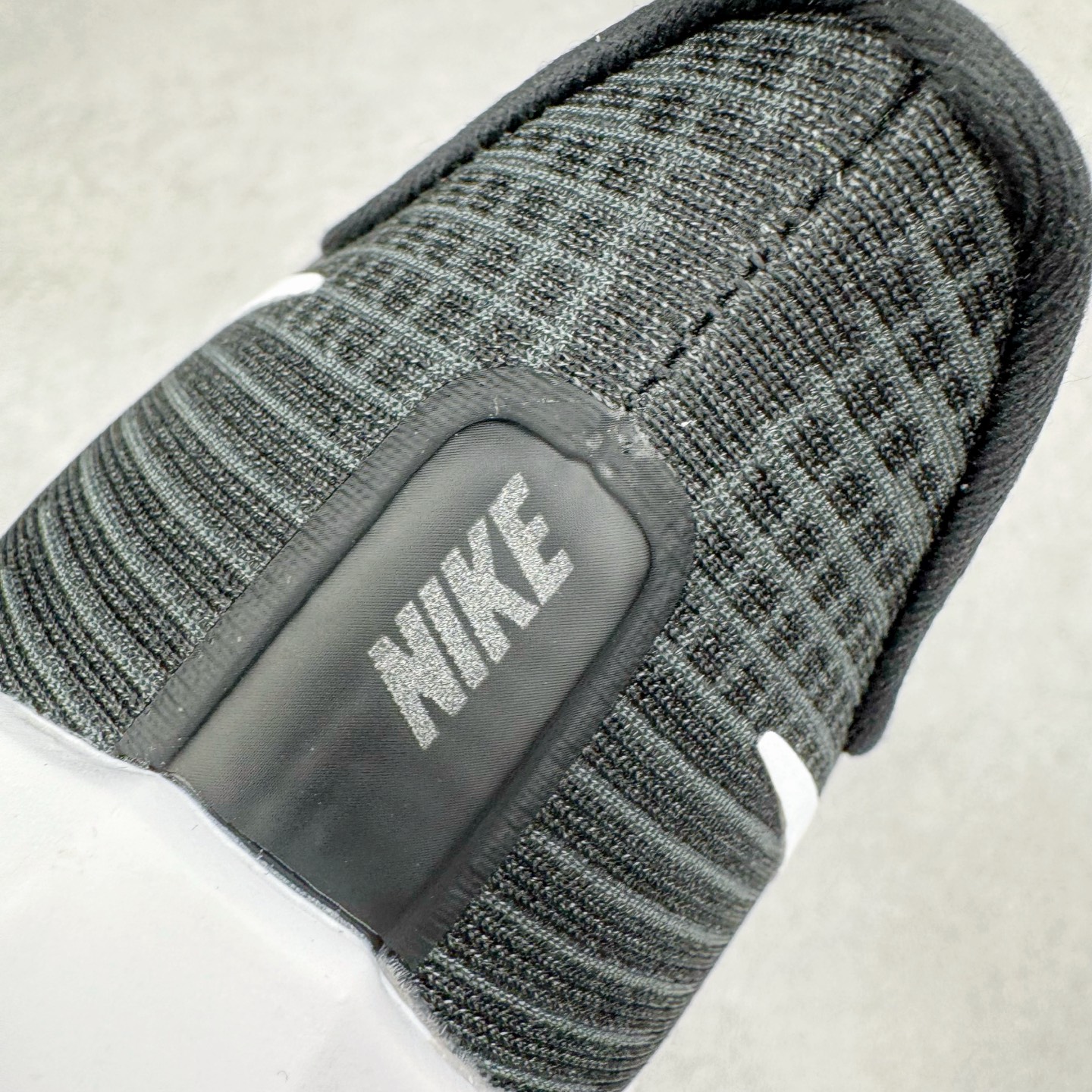 图片[13]-＃TG纯原 NK Pegasus 39 飞马39舒适低帮马拉松跑步鞋 黑白 DH4071-001 泰光Zp特供批次 市面唯一支持实战的跑鞋 原档案数据原厂网纱 正确高频花纹 前后掌内置Zoom Air气垫 原装MD大底 脚感完美还原 原盒原配 QC检验、钢印 俱全 原底科技 同步原版 脚感堪比Boost 实拍调校N版已经零色差零失真 百分百还原实物色彩所见即所得 不存在货不对板色差等低级问题 选购参考实物拍摄 不混卖不参货 只用心做好货严格选品 承诺混一赔十 尺码：36 36.5 37.5 38 38.5 39 40 40.5 41 42 42.5 43 44 44.5 45-选品中心