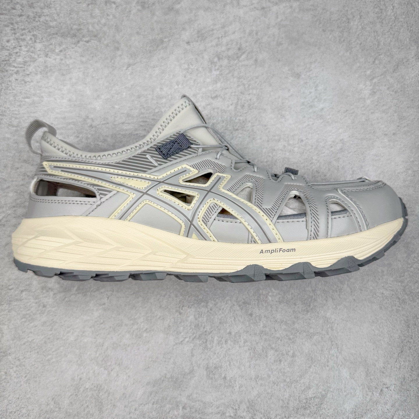 Asics Gel-Sonoma SE 亚瑟士溯溪鞋涉水鞋洞洞鞋 舒适日常休闲百搭防滑低帮户外徒步舒适随行跑步鞋 无界 路更远 今夏必备 颠覆认知 包裹性超强 脚感非常之舒适 侧面镂空设计 透气性极佳 让微风灌入足底 为沸腾夏日注入清爽能量防滑效果也不错 颜值与性能兼备 各平台实体疯狂种草首选 尺码：36 37.5 38 39 40 40.5 41.5 42 42.5 43.5 44 45 46-选品中心