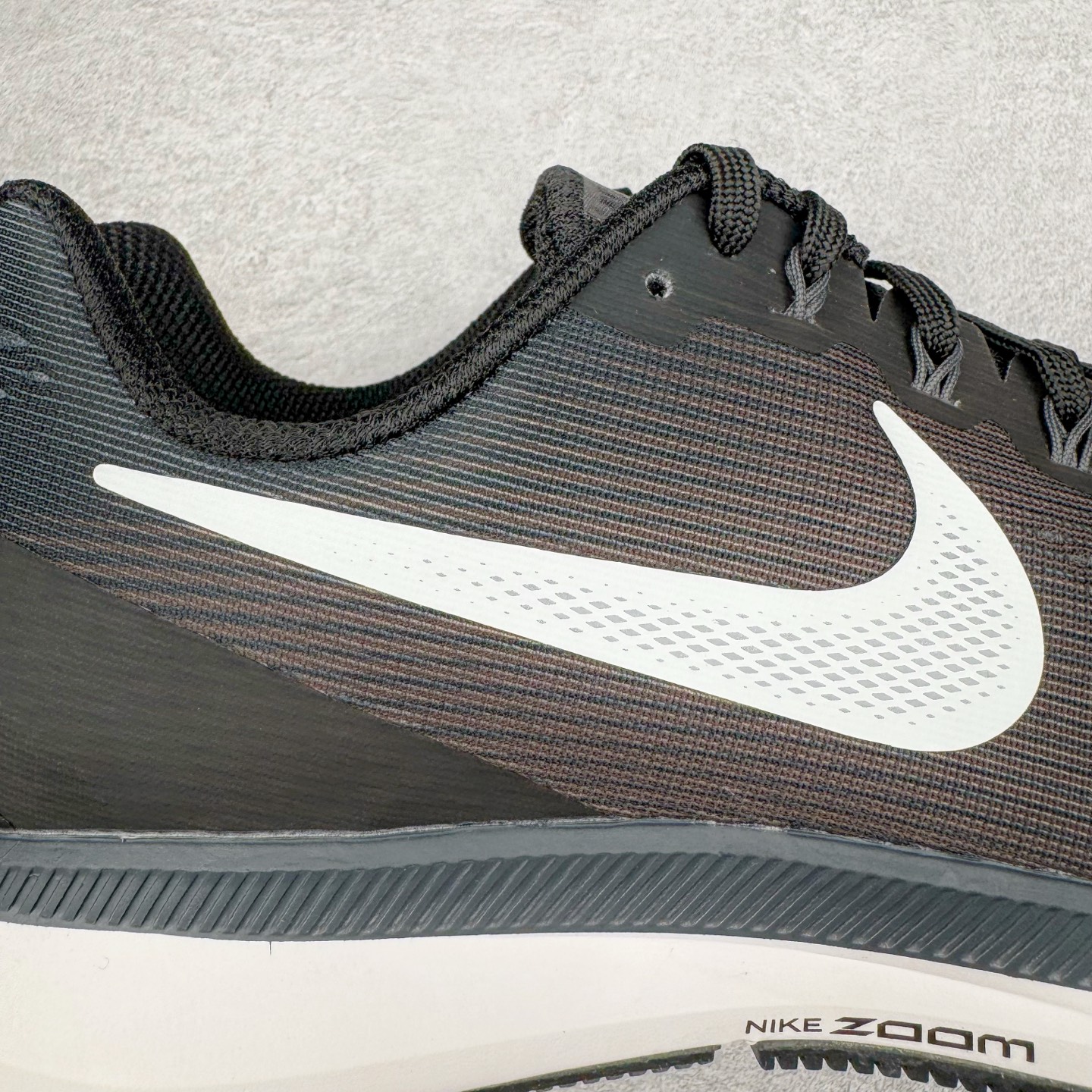 图片[15]-＃TG纯原 NK Pegasus 34 飞马34舒适低帮马拉松跑步鞋 黑白 880555-001 泰光Zp特供批次 市面唯一支持实战的跑鞋 原档案数据原厂网纱 正确高频花纹 前后掌内置Zoom Air气垫 原装MD大底 脚感完美还原 原盒原配 QC检验、钢印 俱全 原底科技 同步原版 脚感堪比Boost 实拍调校N版已经零色差零失真 百分百还原实物色彩所见即所得 不存在货不对板色差等低级问题 选购参考实物拍摄 不混卖不参货 只用心做好货严格选品 承诺混一赔十 尺码：36 36.5 37.5 38 38.5 39 40 40.5 41 42 42.5 43 44 44.5 45-选品中心