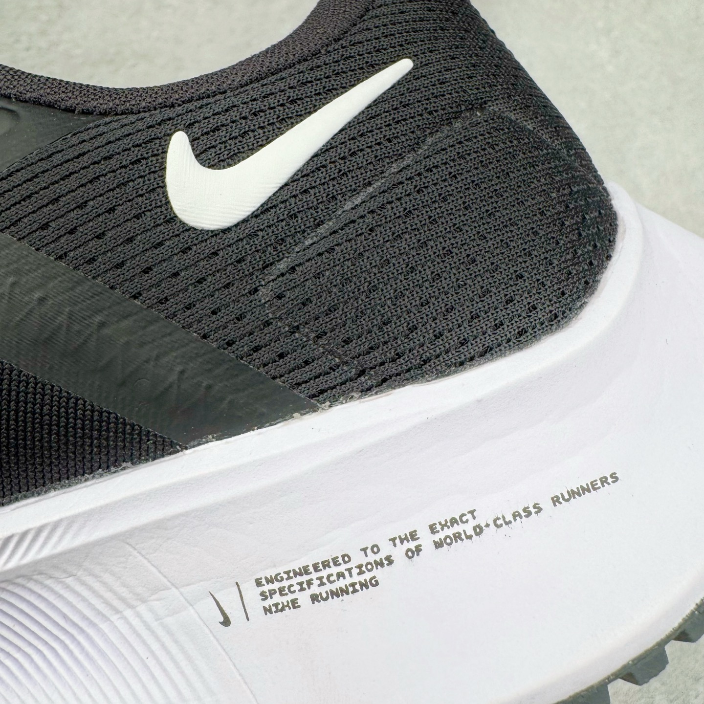 图片[18]-＃TG纯原 NK Pegasus 38 飞马38舒适低帮马拉松跑步鞋 黑白 CW7356-002 泰光Zp特供批次 市面唯一支持实战的跑鞋 原档案数据原厂网纱 正确高频花纹 前后掌内置Zoom Air气垫 原装MD大底 脚感完美还原 原盒原配 QC检验、钢印 俱全 原底科技 同步原版 脚感堪比Boost 实拍调校N版已经零色差零失真 百分百还原实物色彩所见即所得 不存在货不对板色差等低级问题 选购参考实物拍摄 不混卖不参货 只用心做好货严格选品 承诺混一赔十 尺码：36 36.5 37.5 38 38.5 39 40 40.5 41 42 42.5 43 44 44.5 45-选品中心