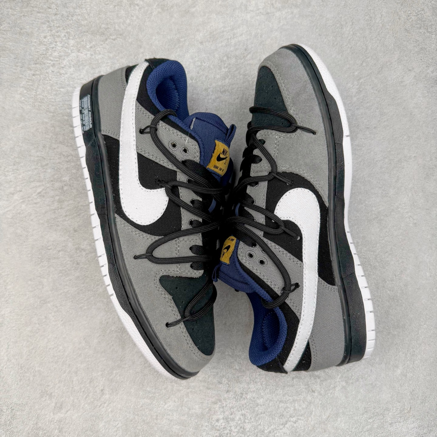 图片[3]-＃F版 NK SB Dunk Low 解构绑带 DX6775-400 性价比王者 极限压缩利润空间 超乎所想的高性价比 用料绝不含糊 原盒原配 正确耐磨橡胶大底 超高清洁度 全鞋零毛边皮料切割 全套原楦原模倾力打造完美版型 尺码：36 36.5 37.5 38 38.5 39 40 40.5 41 42 42.5 43 44 44.5 45 46 47.5-选品中心