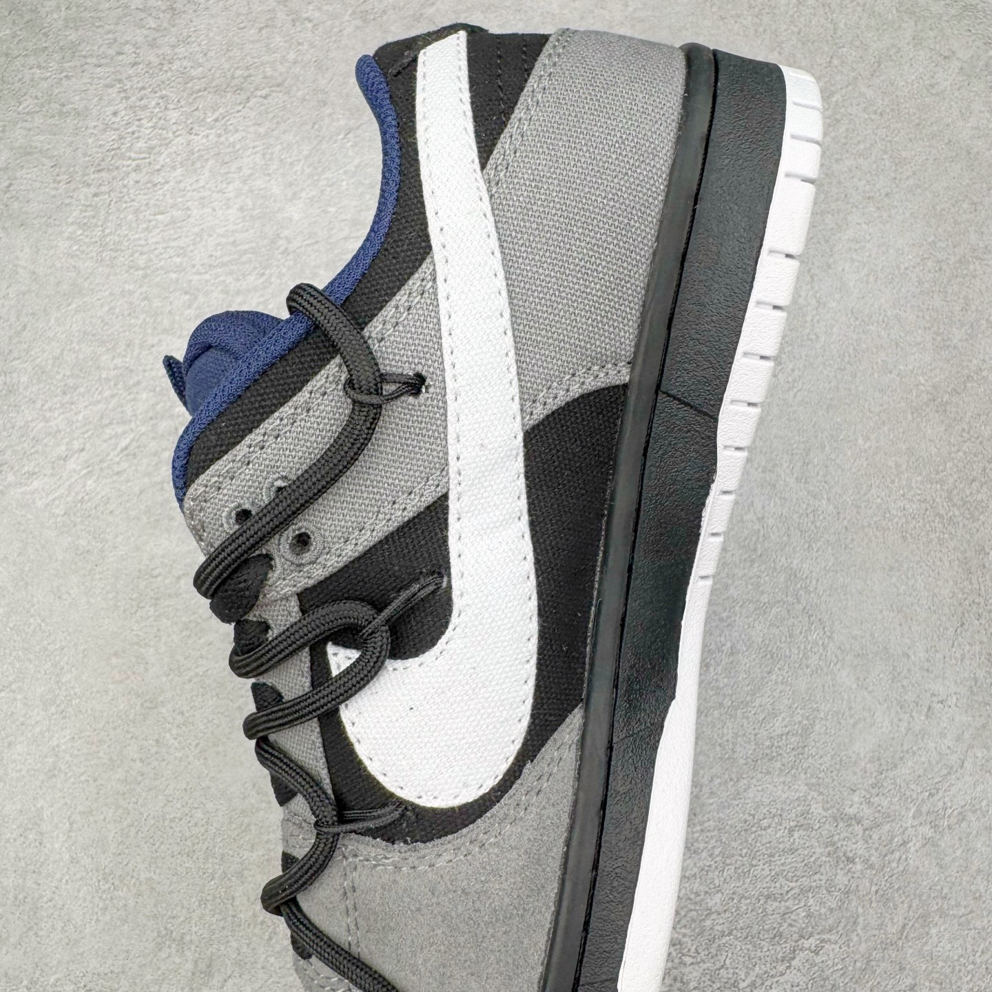 图片[7]-＃F版 NK SB Dunk Low 解构绑带 DX6775-400 性价比王者 极限压缩利润空间 超乎所想的高性价比 用料绝不含糊 原盒原配 正确耐磨橡胶大底 超高清洁度 全鞋零毛边皮料切割 全套原楦原模倾力打造完美版型 尺码：36 36.5 37.5 38 38.5 39 40 40.5 41 42 42.5 43 44 44.5 45 46 47.5-选品中心