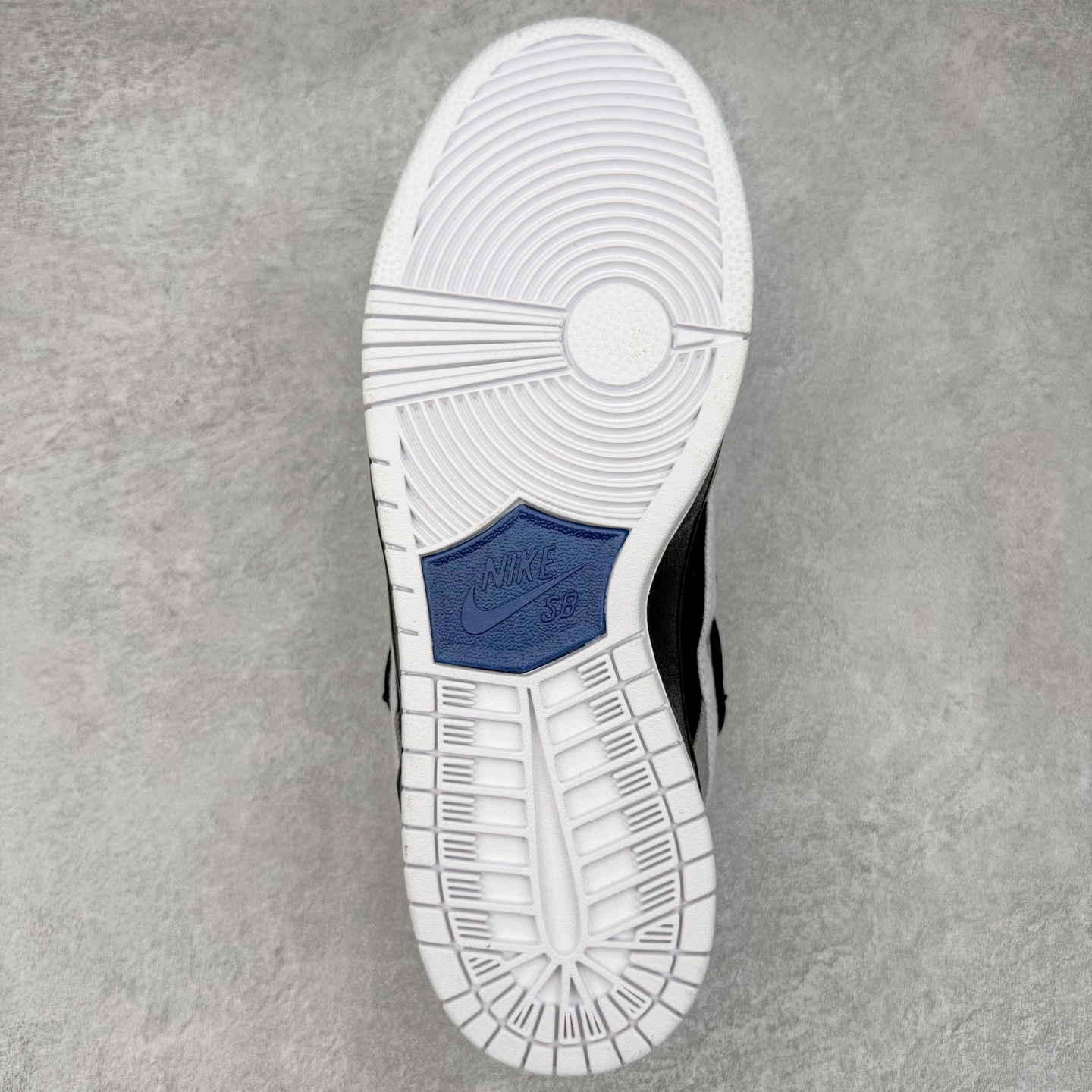 图片[9]-＃F版 NK SB Dunk Low 解构绑带 DX6775-400 性价比王者 极限压缩利润空间 超乎所想的高性价比 用料绝不含糊 原盒原配 正确耐磨橡胶大底 超高清洁度 全鞋零毛边皮料切割 全套原楦原模倾力打造完美版型 尺码：36 36.5 37.5 38 38.5 39 40 40.5 41 42 42.5 43 44 44.5 45 46 47.5-选品中心