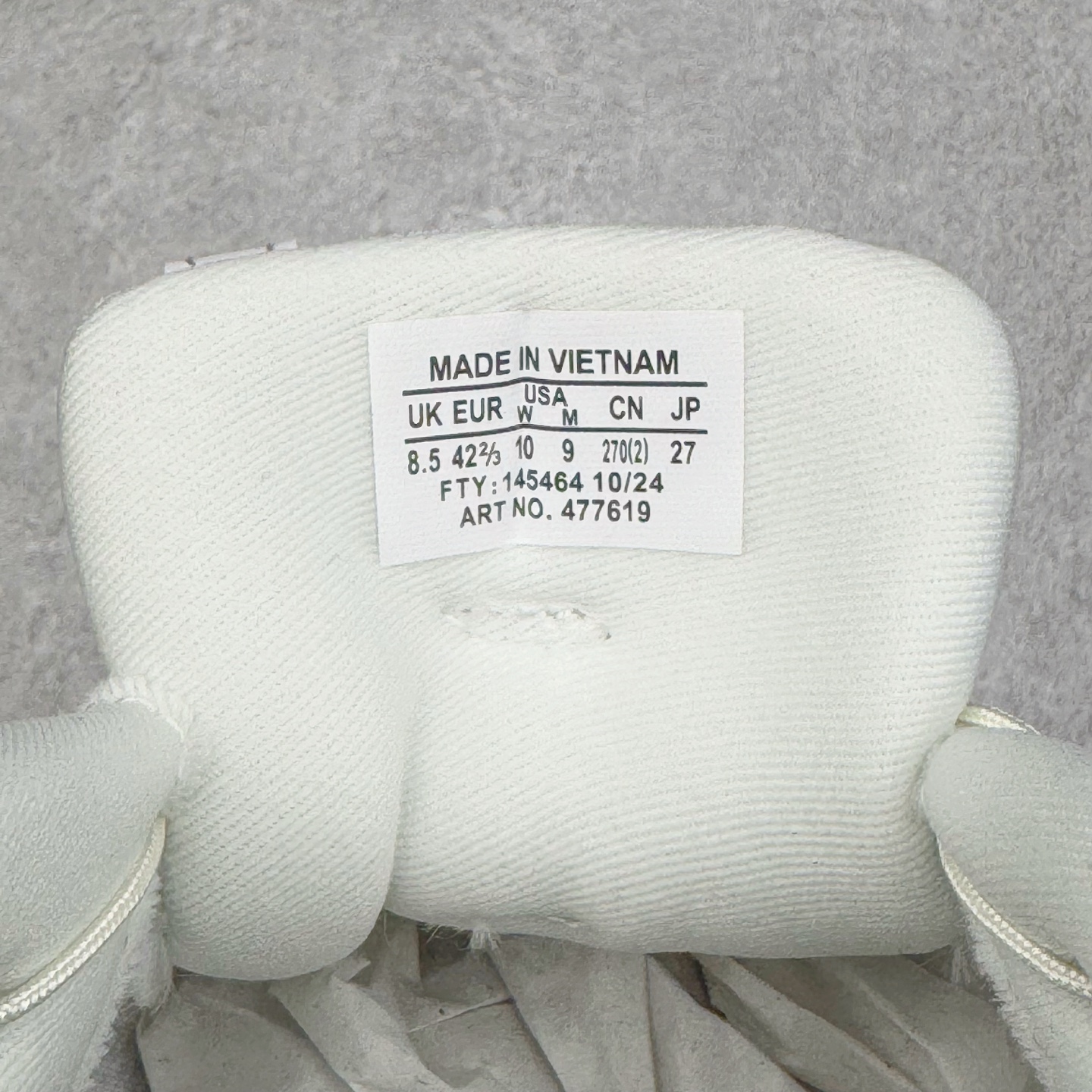 图片[11]-＃GX SALOMON XT-WHISPER 萨洛蒙圆头防滑耐磨低帮休闲越野训练城市通勤跑步鞋 男女同款 浅棕色 纯原外贸平台特供订单 耗时半年巨作 全套原纸板楦头开发 原厂特供网布配套加持 确保原汁原味 完美呈现版型 原档数据独家私模五层组合大底 男女鞋同步官方开发至46.5 原装Ortholite轻量化鞋垫 中底布带钢印编号 原厂TPU锁扣 进口港宝加持 后跟自然饱满 还原公司包裹性 鞋面以“锯齿”状的包裹系统呈现 在基色底之下加入了各种色点缀 将公司的最新技术和时尚前卫的造型融入耐用的长跑款式中 鞋面由 TPU 薄膜制成 并焊接在高耐磨网眼上 使其既时尚又坚固 由 ACS底盘支撑 可增强稳定性和支撑力 以及由橡胶凸耳 Contragrip外底覆盖的 EVA 缓冲中底 旨在应对崎岖的地形 鞋舌上的彩色Salomon 标签、Quicklace 系统以及鞋头、鞋舌和鞋跟上的附加品牌使细节更加完美 让穿着者可以轻松驾驭户外与通勤下的任何运动生活场景 无缝鞋身户外随意纵横 颜值与脚感兼备 出街通勤 绝对非常吸睛 你值得拥有 尺码：36 36.5 37.5 38 38.5 39 40 40.5 41 42 42.5 43 44 44.5 45 46 46.5 注意：偏小1码-选品中心