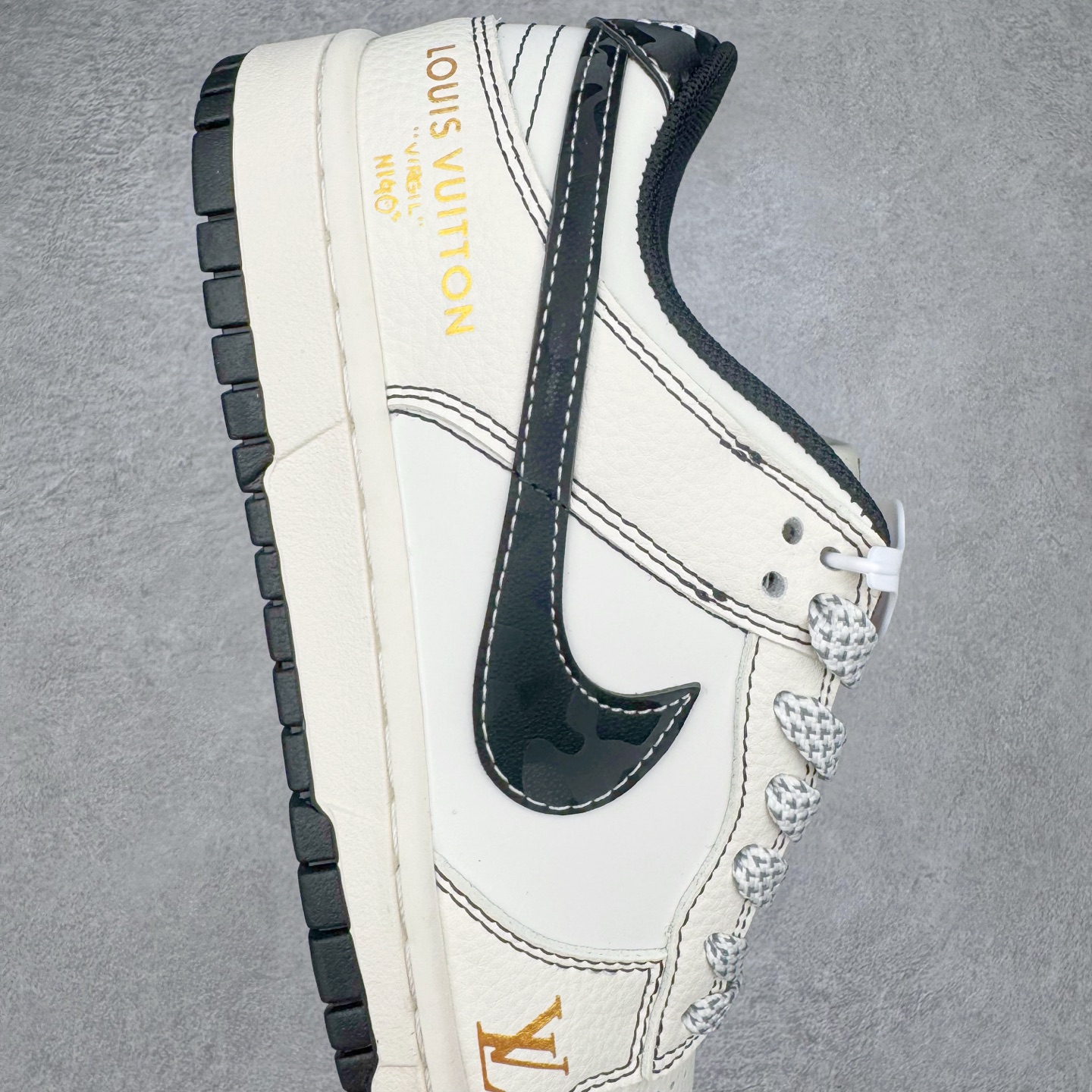 图片[6]-NK Dunk Low 定制配色 JP1628-013 大厂出品 极力推荐 原装头层材料 独家版型蒸餾加工帶來的是更好的视觉和脚感体验大厂纯原品质出货 清洁度 电绣工艺 皮料切割干净无任何毛边 细节完美 实拍调校N版已经零色差零失真 百分百还原实物色彩所见即所得 不存在货不对板色差等低级问题 选购参考实物拍摄 不混卖不参货 只用心做好货严格选品 承诺混一赔十 尺码：36 36.5 37.5 38 38.5 39 40 40.5 41 42 42.5 43 44 44.5 45-选品中心