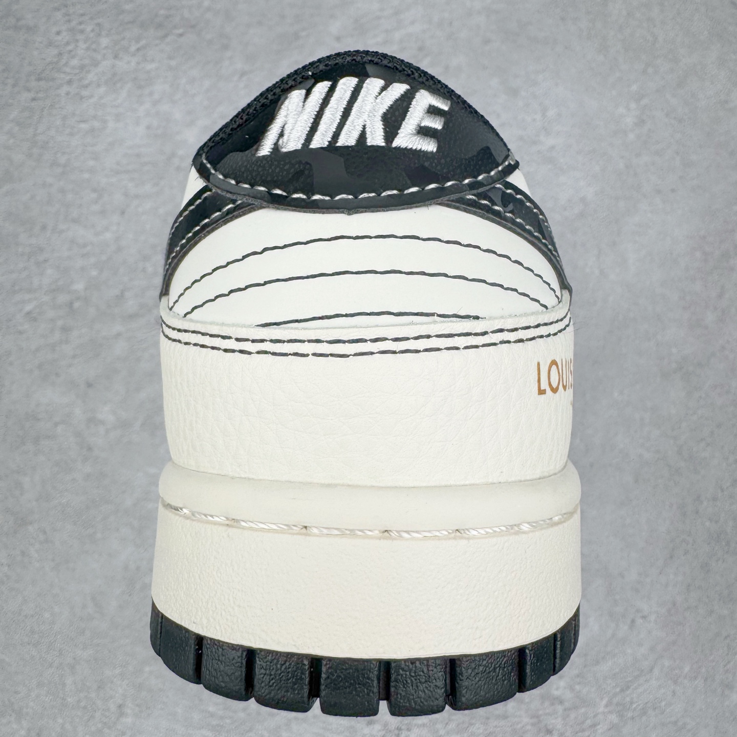 图片[8]-NK Dunk Low 定制配色 JP1628-013 大厂出品 极力推荐 原装头层材料 独家版型蒸餾加工帶來的是更好的视觉和脚感体验大厂纯原品质出货 清洁度 电绣工艺 皮料切割干净无任何毛边 细节完美 实拍调校N版已经零色差零失真 百分百还原实物色彩所见即所得 不存在货不对板色差等低级问题 选购参考实物拍摄 不混卖不参货 只用心做好货严格选品 承诺混一赔十 尺码：36 36.5 37.5 38 38.5 39 40 40.5 41 42 42.5 43 44 44.5 45-选品中心