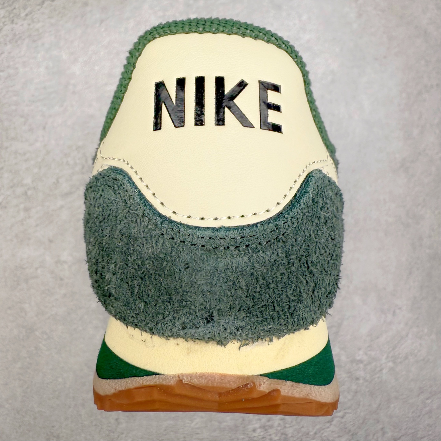 图片[8]-NK Classic Cortez Leather 阿甘复古初代皮革慢跑鞋 实体平台指令订单 全套原纸板楦头开发 原厂数据大底磨具 一比一鞋头弧度高度鞋身弧度 细节品控鞋型随意对比 正确烫金高频细节 公司级标准检验QC 区分市面一切版本 完美复刻阿甘复古鞋型 尺码：35.5 36 36.5 37.5 38 38.5 39 40 40.5 41 42 42.5 43 44 45-选品中心