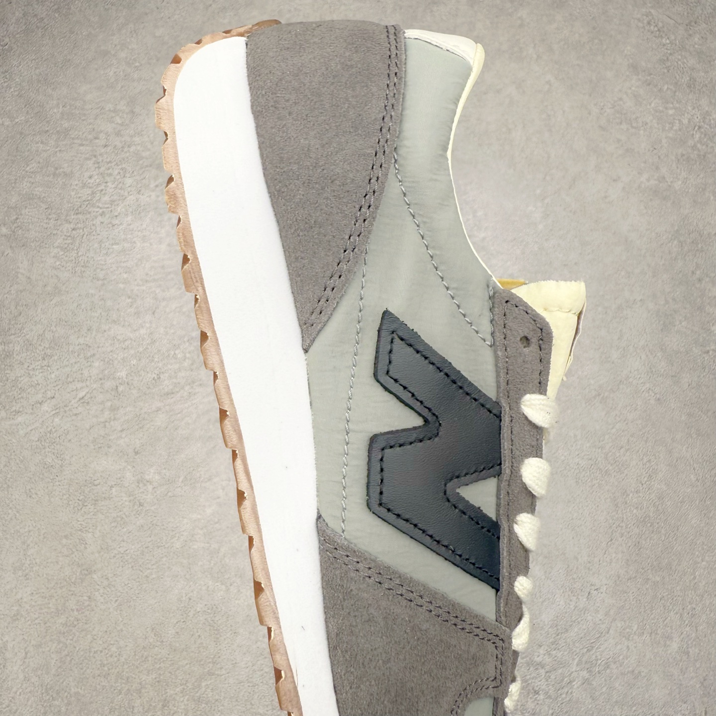 图片[6]-＃XT纯原福利 New Balance U471 NB新百伦织物牛剖层革春夏薄底鞋防滑耐磨平衡轻便低帮生活休闲鞋 尺码：36 37 37.5 38 38.5 39.5 40 40.5 41.5 42 42.5 43 44 44.5 45-选品中心