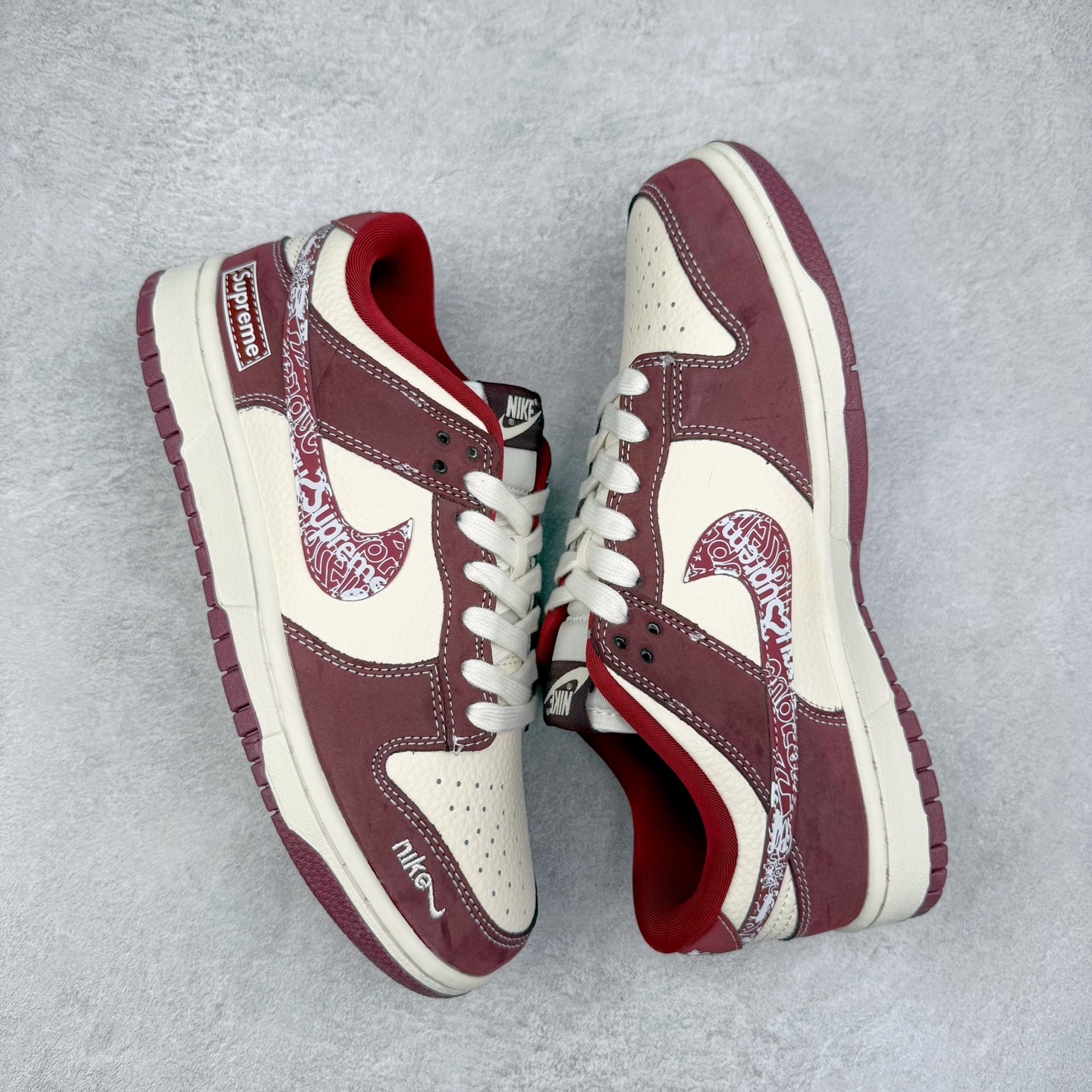 图片[3]-NK Dunk Low 定制配色 KK1333-047 大厂出品 极力推荐 原装头层材料 独家版型蒸餾加工帶來的是更好的视觉和脚感体验大厂纯原品质出货 清洁度 电绣工艺 皮料切割干净无任何毛边 细节完美 实拍调校N版已经零色差零失真 百分百还原实物色彩所见即所得 不存在货不对板色差等低级问题 选购参考实物拍摄 不混卖不参货 只用心做好货严格选品 承诺混一赔十 尺码：36 36.5 37.5 38 38.5 39 40 40.5 41 42 42.5 43 44 44.5 45-选品中心