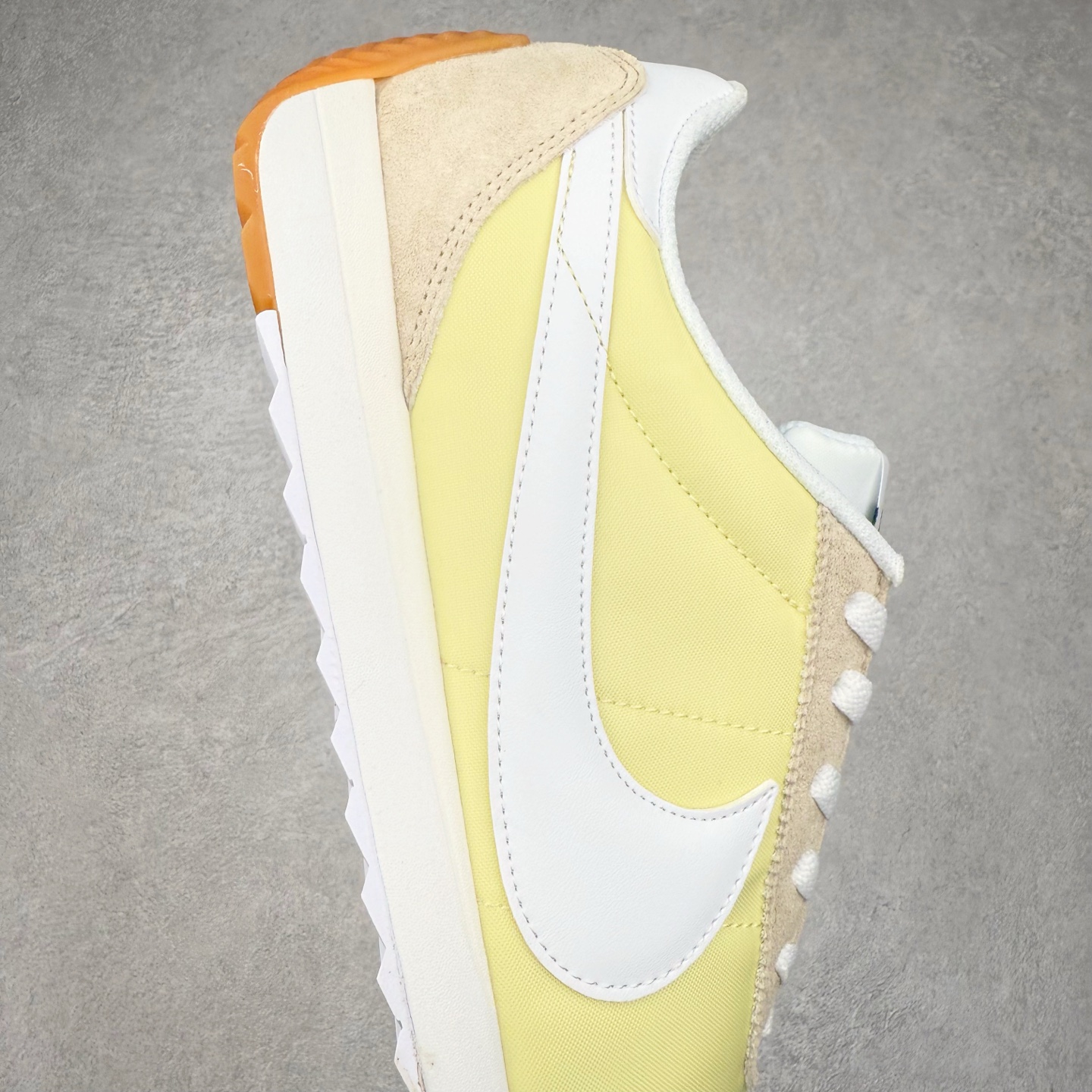 图片[6]-NK Pacific 华夫舒适百搭个性减震低帮生活休闲鞋 HM4771-401 秉承元年款经典风格 糅合防水鞋面设计 传统鞋带系统和覆面设计增强贴合感 提升耐久性 彰显经典风格 EVA 泡棉中底轻盈缓震 纯色橡胶外底搭配人字形底纹 缔造出色耐久性和多向抓地力 天猫订单本实体可操作原价款 尺码： 36 36.5 37 38 38.5 39 40 40.5 41 42 42.5 43 44 45-选品中心