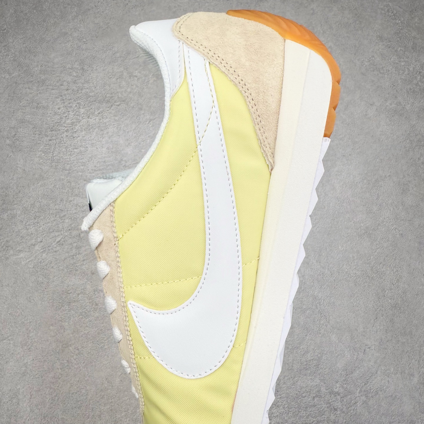 图片[7]-NK Pacific 华夫舒适百搭个性减震低帮生活休闲鞋 HM4771-401 秉承元年款经典风格 糅合防水鞋面设计 传统鞋带系统和覆面设计增强贴合感 提升耐久性 彰显经典风格 EVA 泡棉中底轻盈缓震 纯色橡胶外底搭配人字形底纹 缔造出色耐久性和多向抓地力 天猫订单本实体可操作原价款 尺码： 36 36.5 37 38 38.5 39 40 40.5 41 42 42.5 43 44 45-选品中心