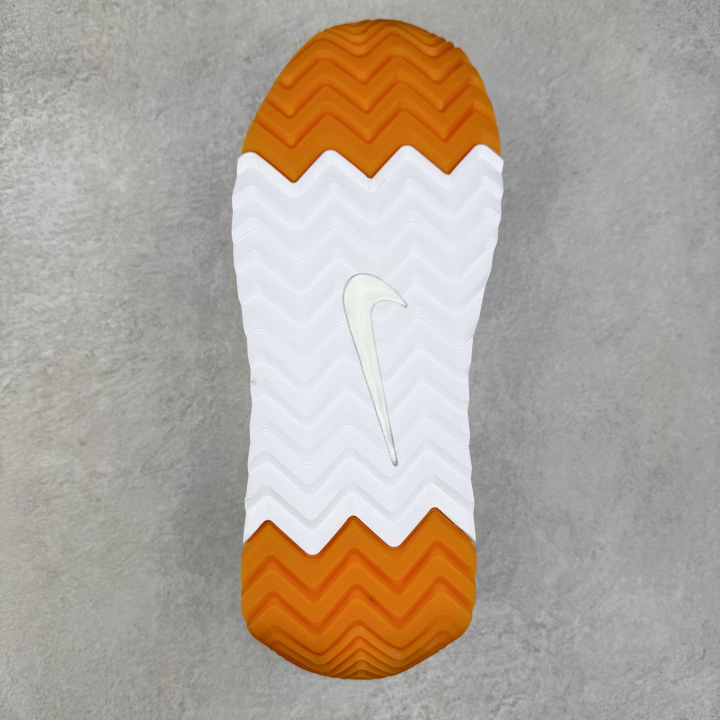 图片[9]-NK Pacific 华夫舒适百搭个性减震低帮生活休闲鞋 HM4771-104 秉承元年款经典风格 糅合防水鞋面设计 传统鞋带系统和覆面设计增强贴合感 提升耐久性 彰显经典风格 EVA 泡棉中底轻盈缓震 纯色橡胶外底搭配人字形底纹 缔造出色耐久性和多向抓地力 天猫订单本实体可操作原价款 尺码： 36 36.5 37 38 38.5 39 40 40.5 41 42 42.5 43 44 45-选品中心