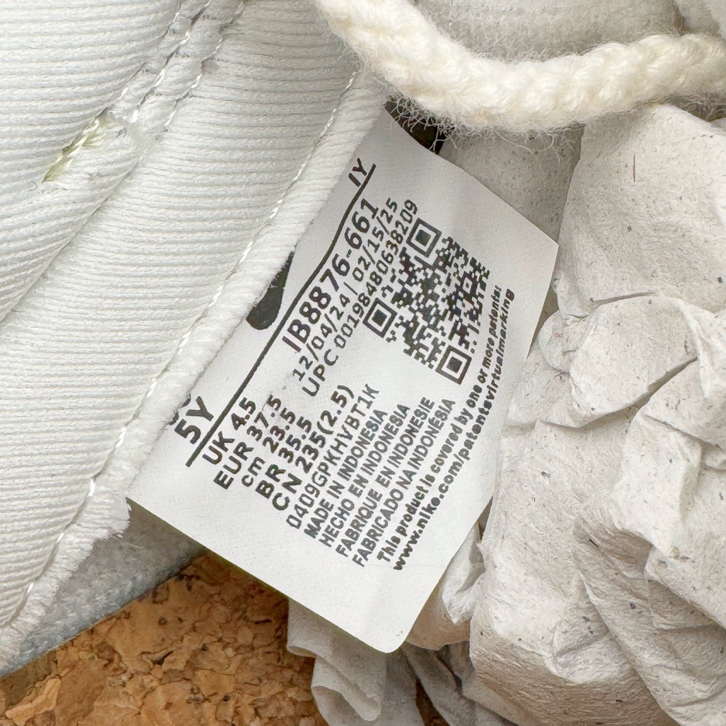 图片[19]-＃YC纯原 NK Dunk Low 蘑菇绿粉 IB8876-661 实力大厂出品 新配色陆续开发 利润个位数只为口碑 全套原纸板楦头开发 确保原汁原味 完美呈现DUNK版型 一比一鞋头弧度高度鞋身弧度 此版本只针对中端市场 皮料材质有所更替 其他数据细节工艺流程均保持一致 绝不口嗨 细节品控鞋型随意对比 独家私模官方第六代原厂航空铝磨具打磨大底 鞋头坡度极致还原 无解鞋型 原盒原配 圈内天花板工艺 原厂玻璃冲刀 超高清洁度 全鞋零毛边皮料切割 原厂中底布点胶 中底布拉帮走线遵循公司 尺码：36 36.5 37.5 38 38.5 39 40 40.5 41 42 42.5 43 44 44.5 45 46-选品中心