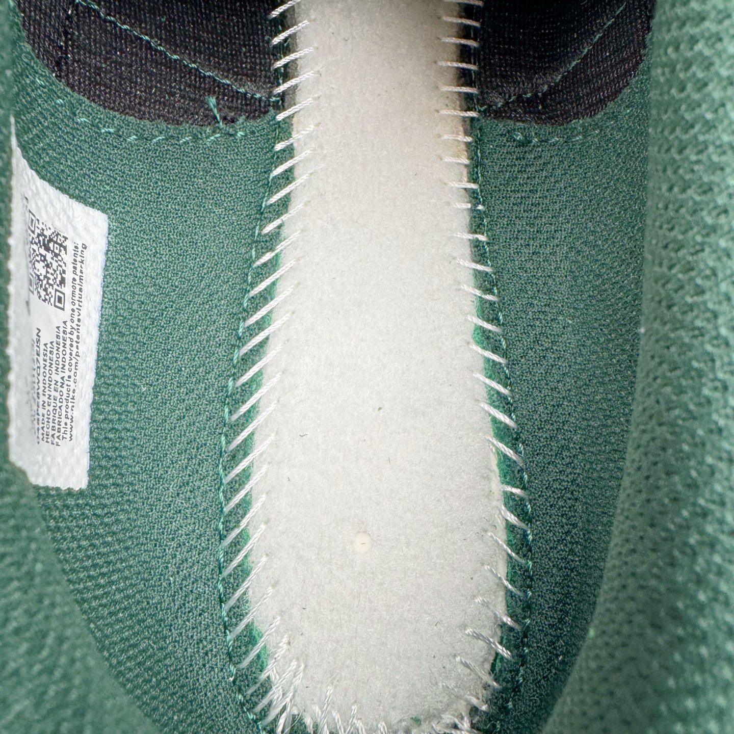 图片[10]-＃JC纯原 NK Classic Cortez Leather 阿甘复古初代皮革慢跑鞋 DZ2795-300 实体平台指令订单 全套原纸板楦头开发 原厂数据大底磨具 一比一鞋头弧度高度鞋身弧度 细节品控鞋型随意对比 正确烫金高频细节 公司级标准检验QC 区分市面一切版本 完美复刻阿甘复古鞋型 尺码：35.5 36 36.5 37.5 38 38.5 39 40 40.5 41 42 42.5 43 44 45-选品中心