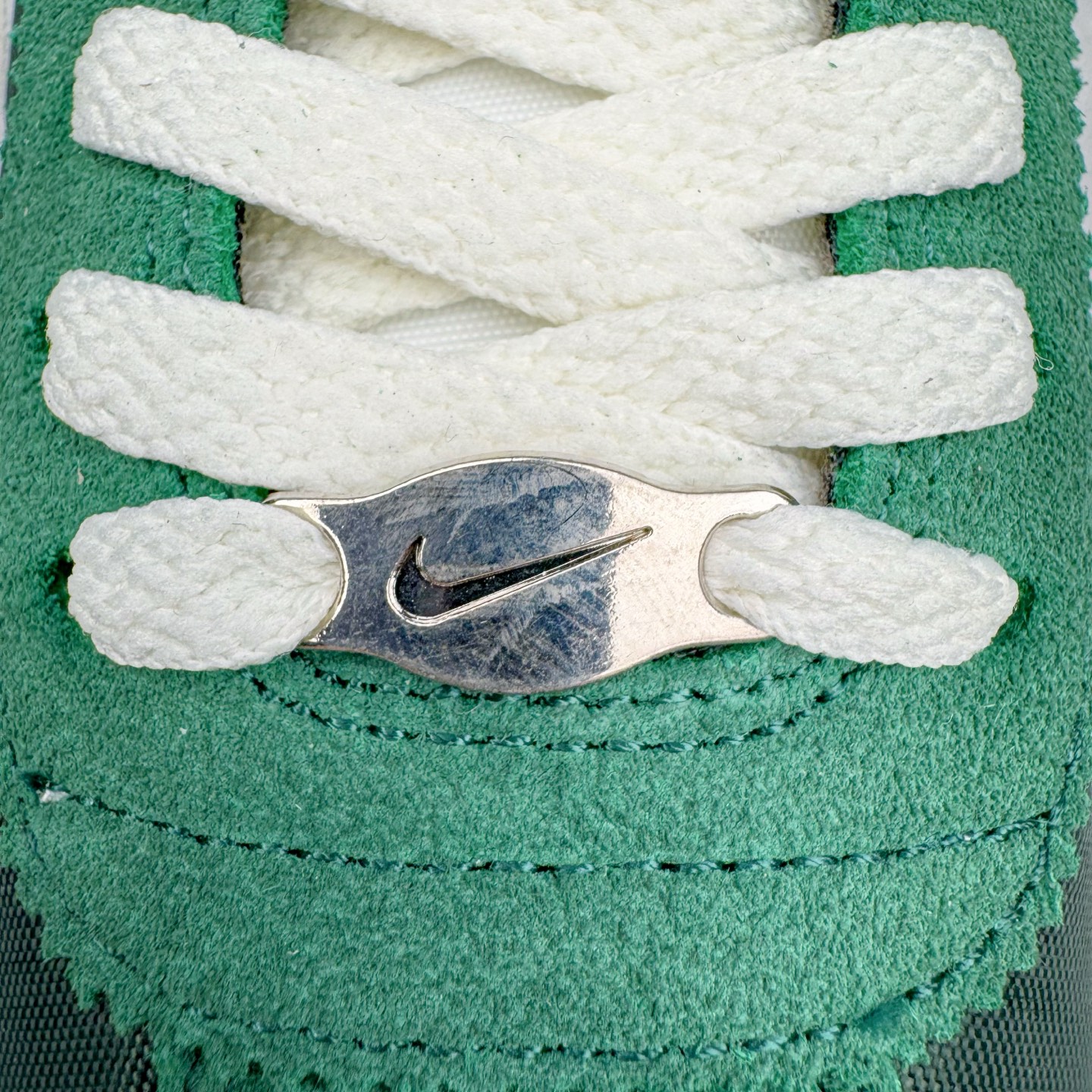 图片[14]-＃JC纯原 NK Classic Cortez Leather 阿甘复古初代皮革慢跑鞋 DZ2795-300 实体平台指令订单 全套原纸板楦头开发 原厂数据大底磨具 一比一鞋头弧度高度鞋身弧度 细节品控鞋型随意对比 正确烫金高频细节 公司级标准检验QC 区分市面一切版本 完美复刻阿甘复古鞋型 尺码：35.5 36 36.5 37.5 38 38.5 39 40 40.5 41 42 42.5 43 44 45-选品中心