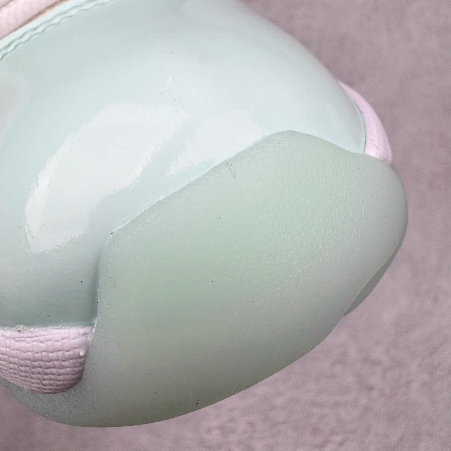 图片[14]-＃KZ神版 Air Jordan AJ11 Low 低帮 薄荷绿 AH7860-103 市场中端王者 耗时半年巨作 全套原纸板楦头开发 确保原汁原味 完美呈现11代版型 此版本只针对中端市场 皮料材质有所更替 其他数据细节工艺流程均保持一致绝不口嗨 细节品控鞋型随意秒杀市面3XX 原楦原档案数据开模打造 原厂中底拉帮钢印 原厂进口漆皮 防冻不开裂 原装鞋撑 水晶大底正确色度色泽 原楦原数据刺绣 原厂车缝走线及对位 毫厘不差 飞人logo采用原数据电脑刺绣 原装正品碳纤维真实碳板 增强抗扭 原内标 原盒标 正确官方原盒 防氧化水晶外底 原厂配套全掌solo气垫 进口港宝加持 后跟自然饱满 全鞋荧光划线卡点 追求极致完美 每一双都是工艺品 多重QC质检 超越公司货的品控标准 实实在在的免检产品 尺码：36 36.5 37.5 38 38.5 39 40 40.5 41 42 42.5 43 44 44.5 45 46 47.5-选品中心