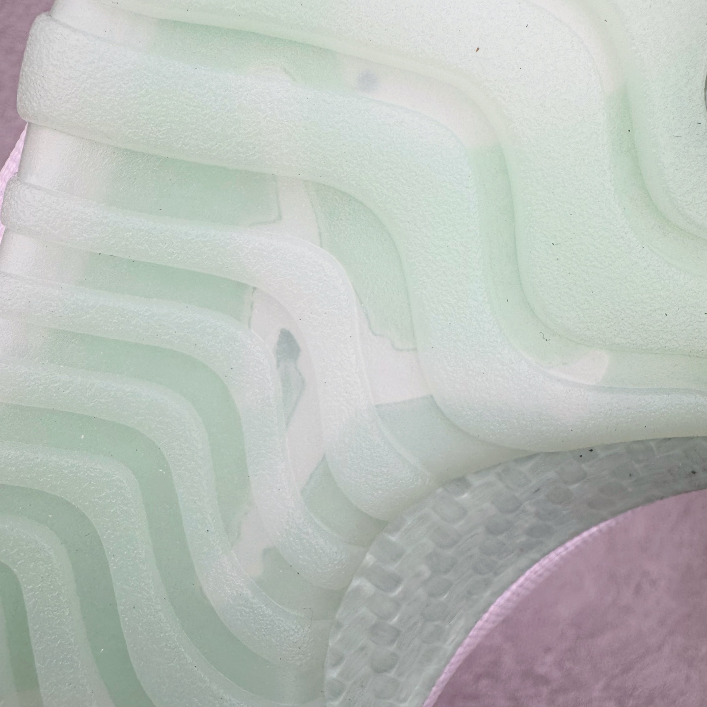 图片[19]-＃KZ神版 Air Jordan AJ11 Low 低帮 薄荷绿 AH7860-103 市场中端王者 耗时半年巨作 全套原纸板楦头开发 确保原汁原味 完美呈现11代版型 此版本只针对中端市场 皮料材质有所更替 其他数据细节工艺流程均保持一致绝不口嗨 细节品控鞋型随意秒杀市面3XX 原楦原档案数据开模打造 原厂中底拉帮钢印 原厂进口漆皮 防冻不开裂 原装鞋撑 水晶大底正确色度色泽 原楦原数据刺绣 原厂车缝走线及对位 毫厘不差 飞人logo采用原数据电脑刺绣 原装正品碳纤维真实碳板 增强抗扭 原内标 原盒标 正确官方原盒 防氧化水晶外底 原厂配套全掌solo气垫 进口港宝加持 后跟自然饱满 全鞋荧光划线卡点 追求极致完美 每一双都是工艺品 多重QC质检 超越公司货的品控标准 实实在在的免检产品 尺码：36 36.5 37.5 38 38.5 39 40 40.5 41 42 42.5 43 44 44.5 45 46 47.5-选品中心