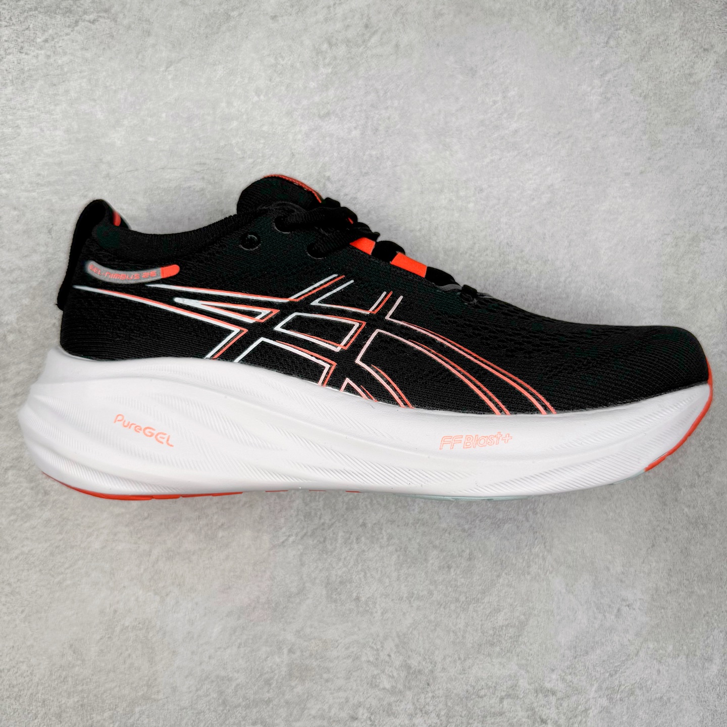 图片[5]-Asics GEL-Nimbus 26 亚瑟士缓震跑鞋 近年复古风潮的势头很旺 ASICS一直坚信保持身体的健康与活力是打造健康快乐的生活方式的最佳途径 ASICS为复古鞋型注入新设计 为玩家的街头穿搭提供了更多可能 GEL-NIMBUSTM9运动鞋最初是为中立和仰卧跑步者设计的长距离训练器 采用原始材料和关键细节重新设计 其Y2K时代的工业外观也被大胆的对比和色块所抵消 尺码：36 36.5 37.5 38 38.5 39 40 40.5 41.5 42 42.5 43.5 44 44.5 45-选品中心