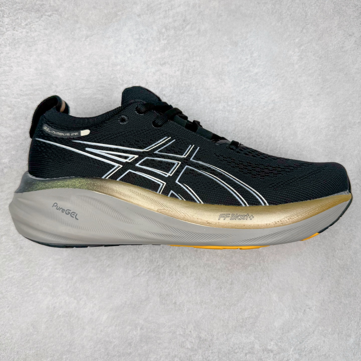图片[9]-Asics GEL-Nimbus 26 亚瑟士缓震跑鞋 近年复古风潮的势头很旺 ASICS一直坚信保持身体的健康与活力是打造健康快乐的生活方式的最佳途径 ASICS为复古鞋型注入新设计 为玩家的街头穿搭提供了更多可能 GEL-NIMBUSTM9运动鞋最初是为中立和仰卧跑步者设计的长距离训练器 采用原始材料和关键细节重新设计 其Y2K时代的工业外观也被大胆的对比和色块所抵消 尺码：36 36.5 37.5 38 38.5 39 40 40.5 41.5 42 42.5 43.5 44 44.5 45-选品中心