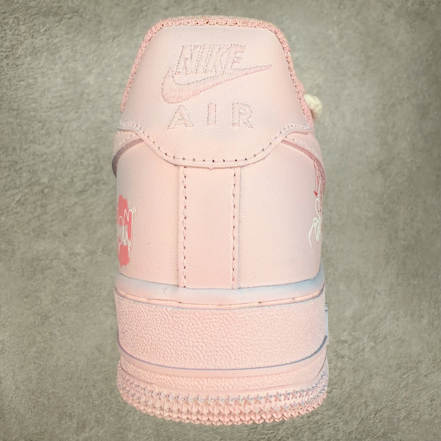 图片[8]-NK Air Force 1´07 Low 空军一号低帮百搭休闲运动板鞋 QX2032-707 柔软、弹性十足的缓震性能和出色的中底设计 横跨复古与现代的外型结合 造就出风靡全球 三十多年的Force 1 直到今天还深受青睐 实拍调校N版已经零色差零失真 百分百还原实物色彩所见即所得 不存在货不对板色差等低级问题 选购参考实物拍摄 不混卖不参货 只用心做好货严格选品 承诺混一赔十 尺码：36 36.5 37.5 38 38.5 39 40 40.5 41 42 42.5 43 44 44.5 45-选品中心